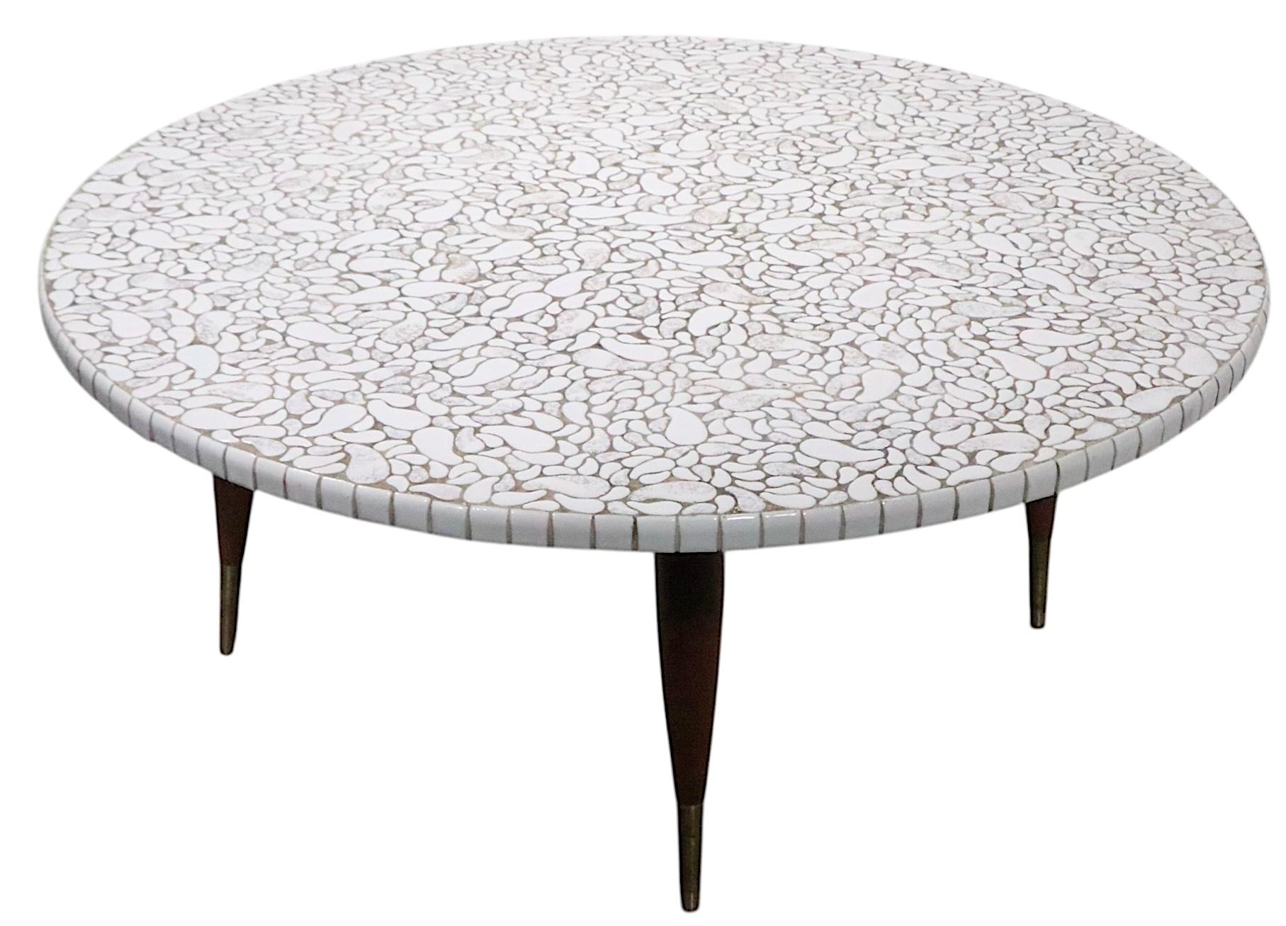 Table basse du milieu du siècle fabriquée au Japon vers les années 1950/60 en vente 2