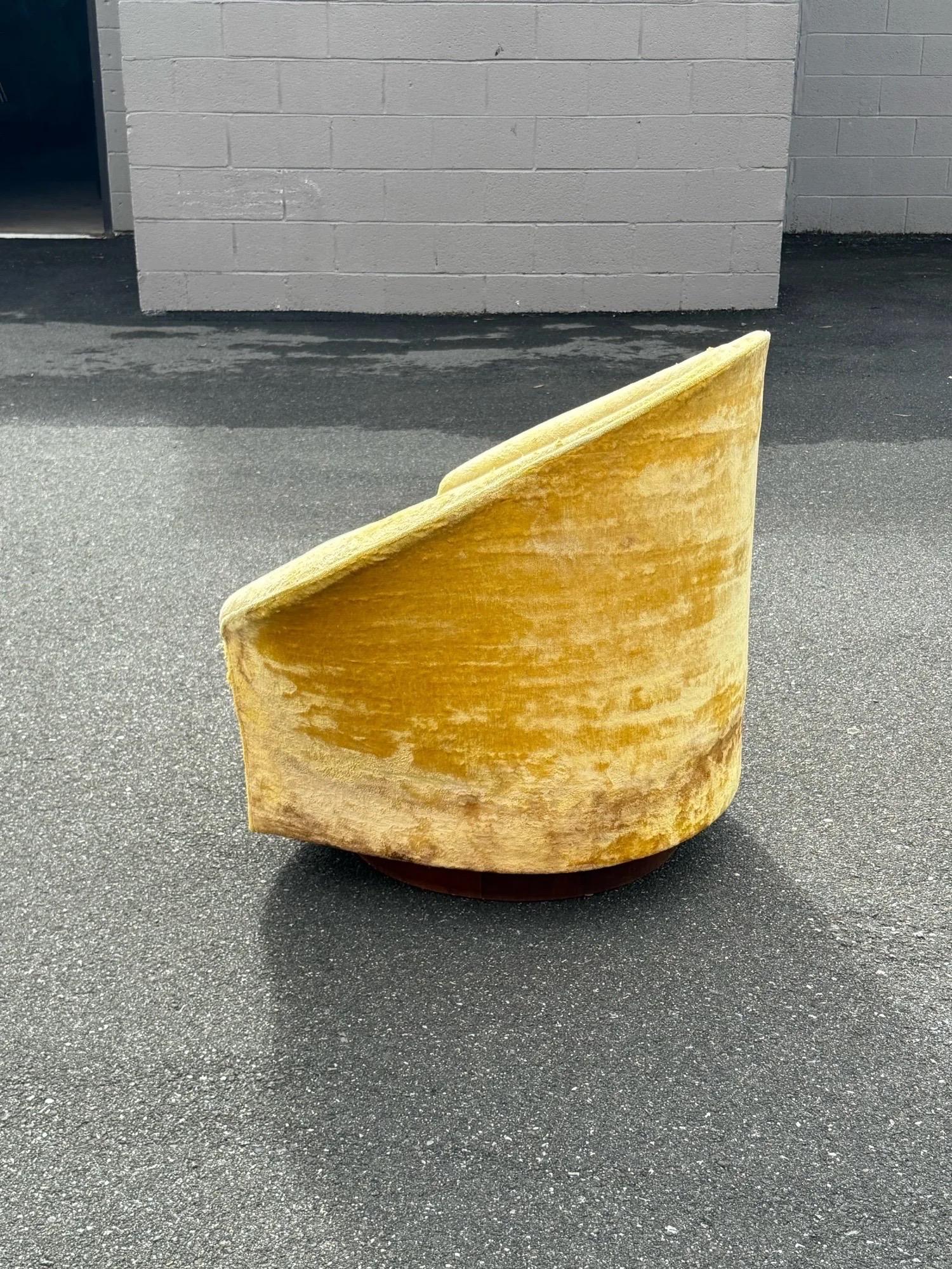 Salon inclinable et pivotant du milieu du siècle par Adrian Pearsall - Single État moyen - En vente à Raleigh, NC