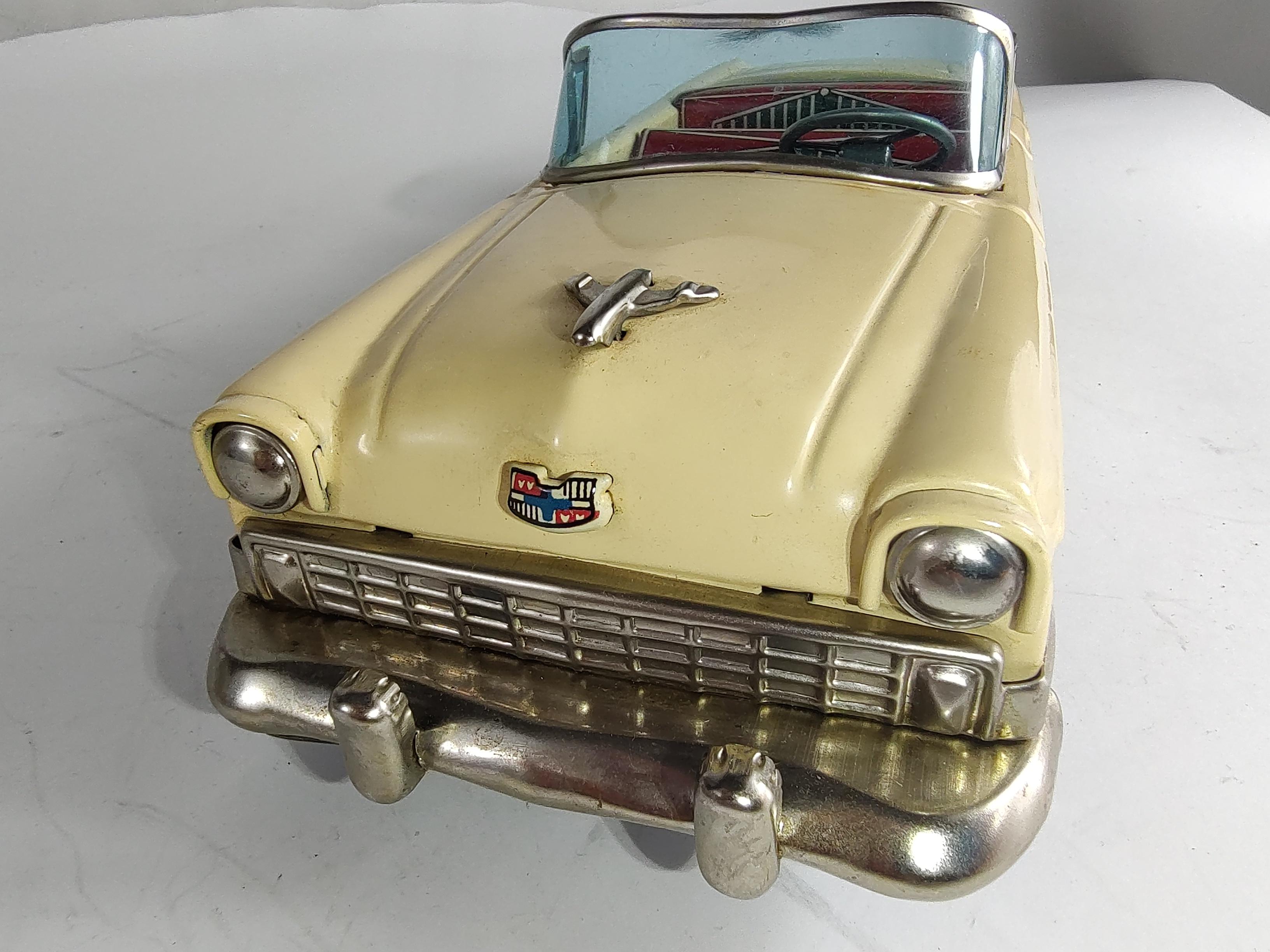 Midcentury Tin Litho Toy Car by Bandai Japan Chevy Convertible C1957 In Good Condition In Port Jervis, NY