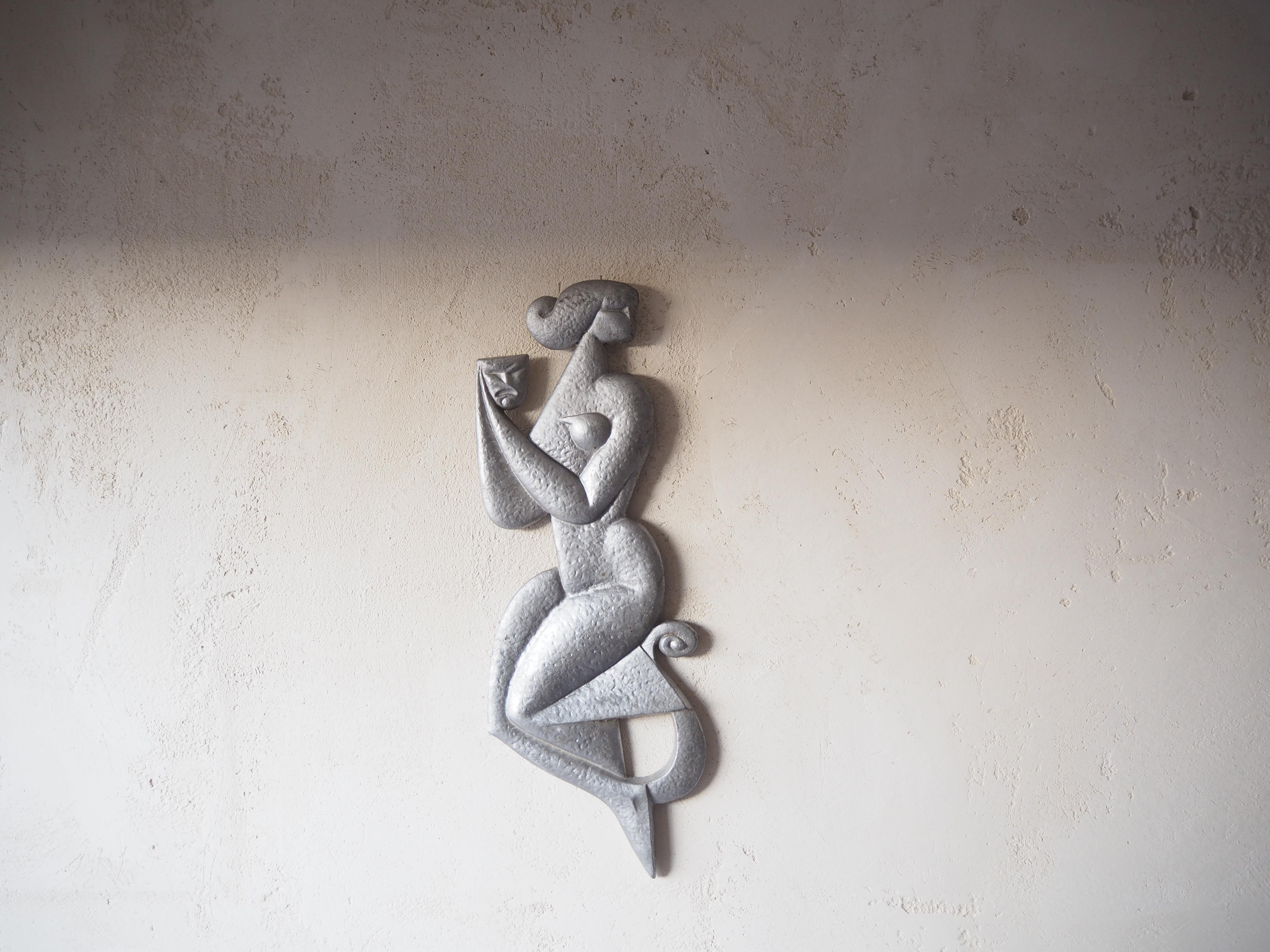 Originalzustand - keine Restaurierungen oder sichtbaren Schäden

Subtile Patina im Einklang mit dem Alter
 Hergestellt aus Zinn