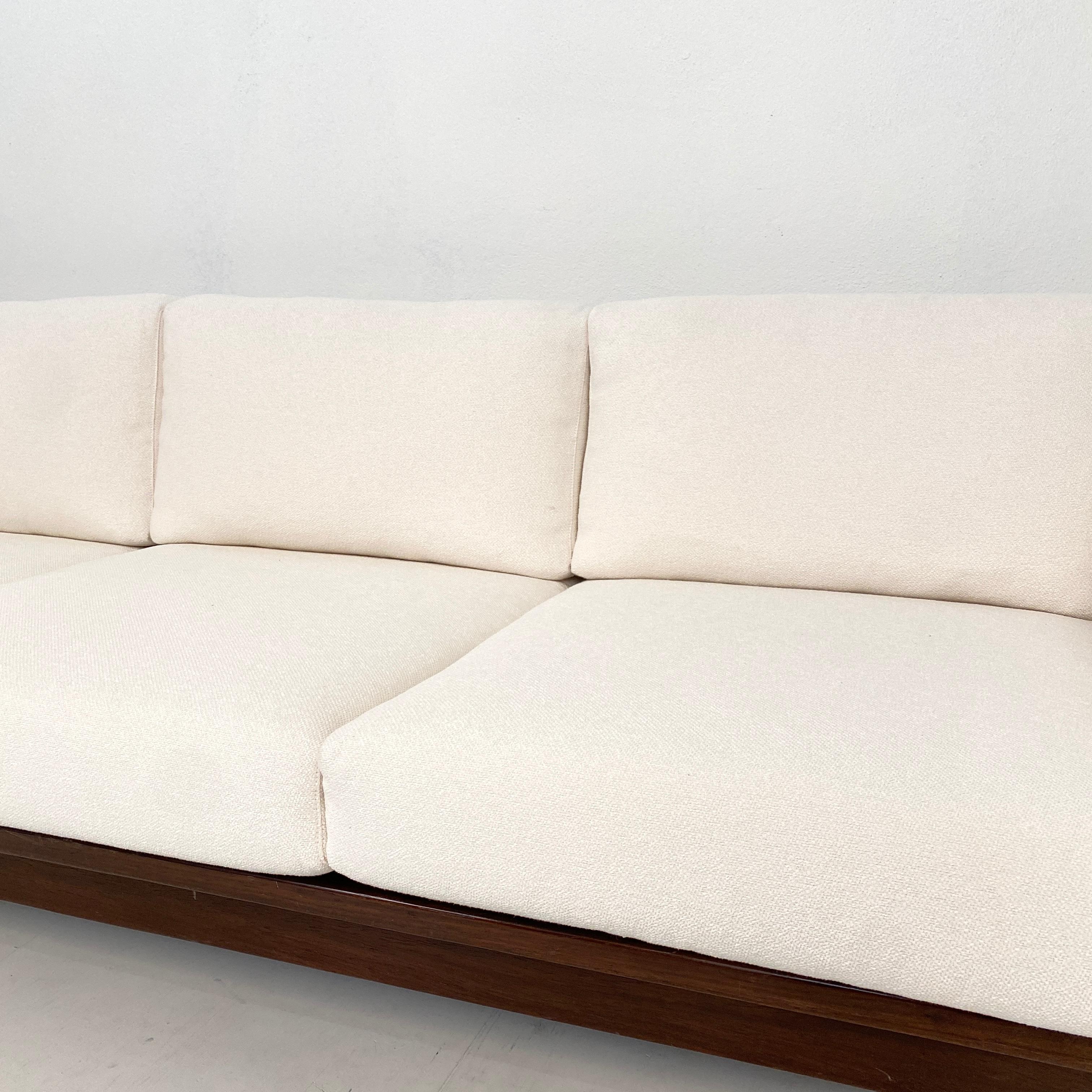 Late 20th Century Mid Century Tobia Scarpa Bastiano Three-Seat Sofa for Knoll White Boucle, 1970s