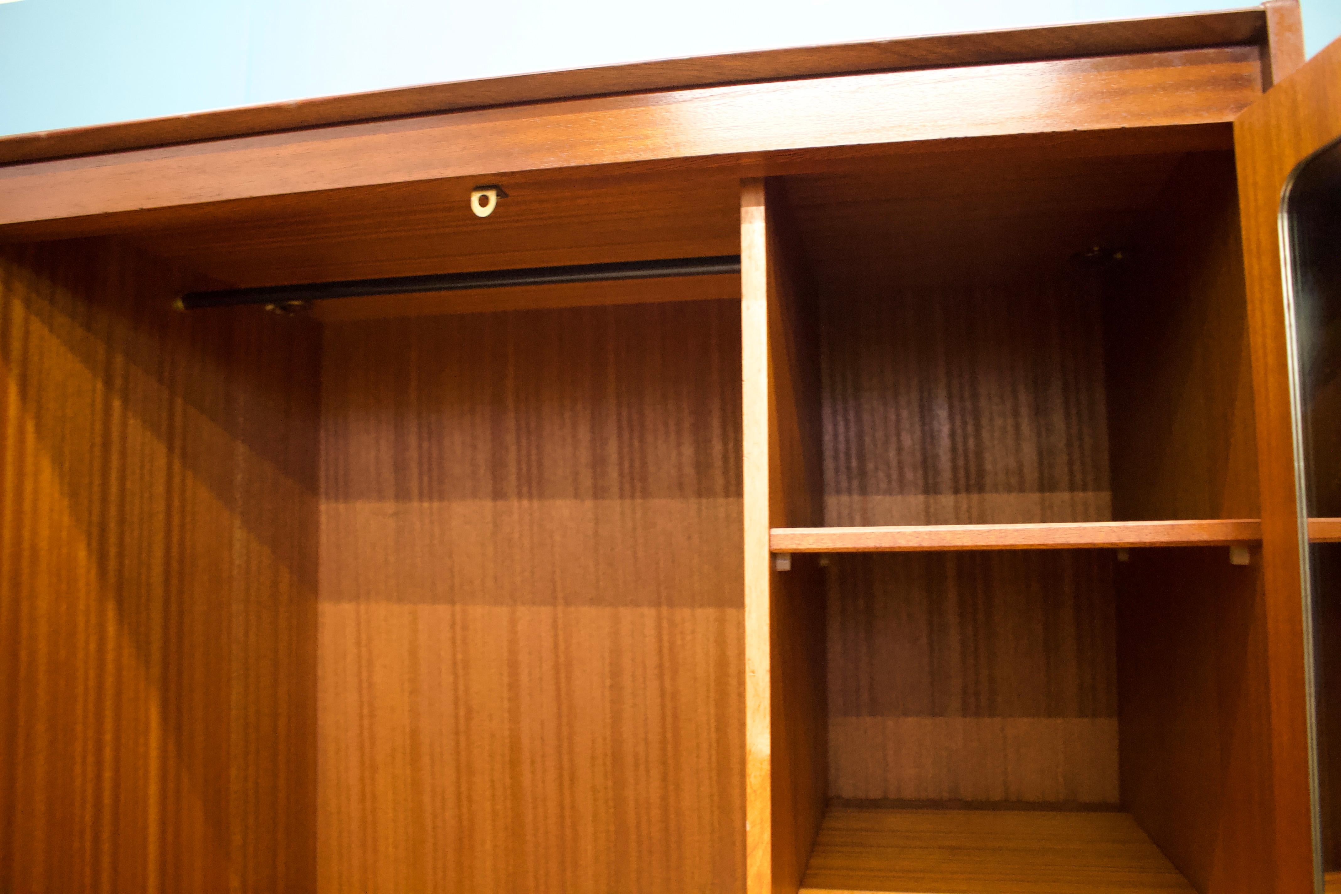 Armario Mid Century Tola y Negro De Nathan, Años 60 siglo XX en venta