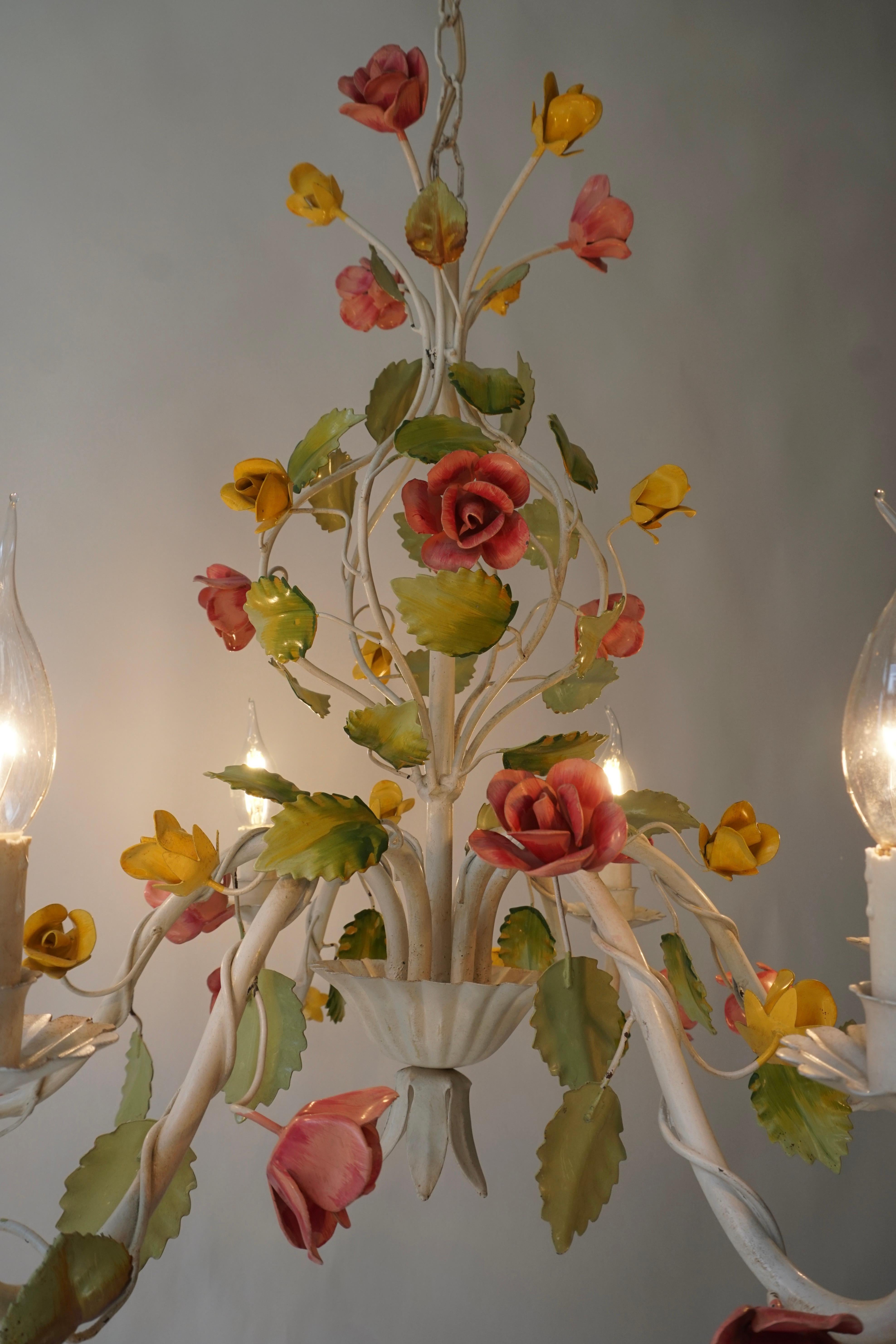 Mid Century Tole Italian Flower Six-Light Chandelier For Sale 2