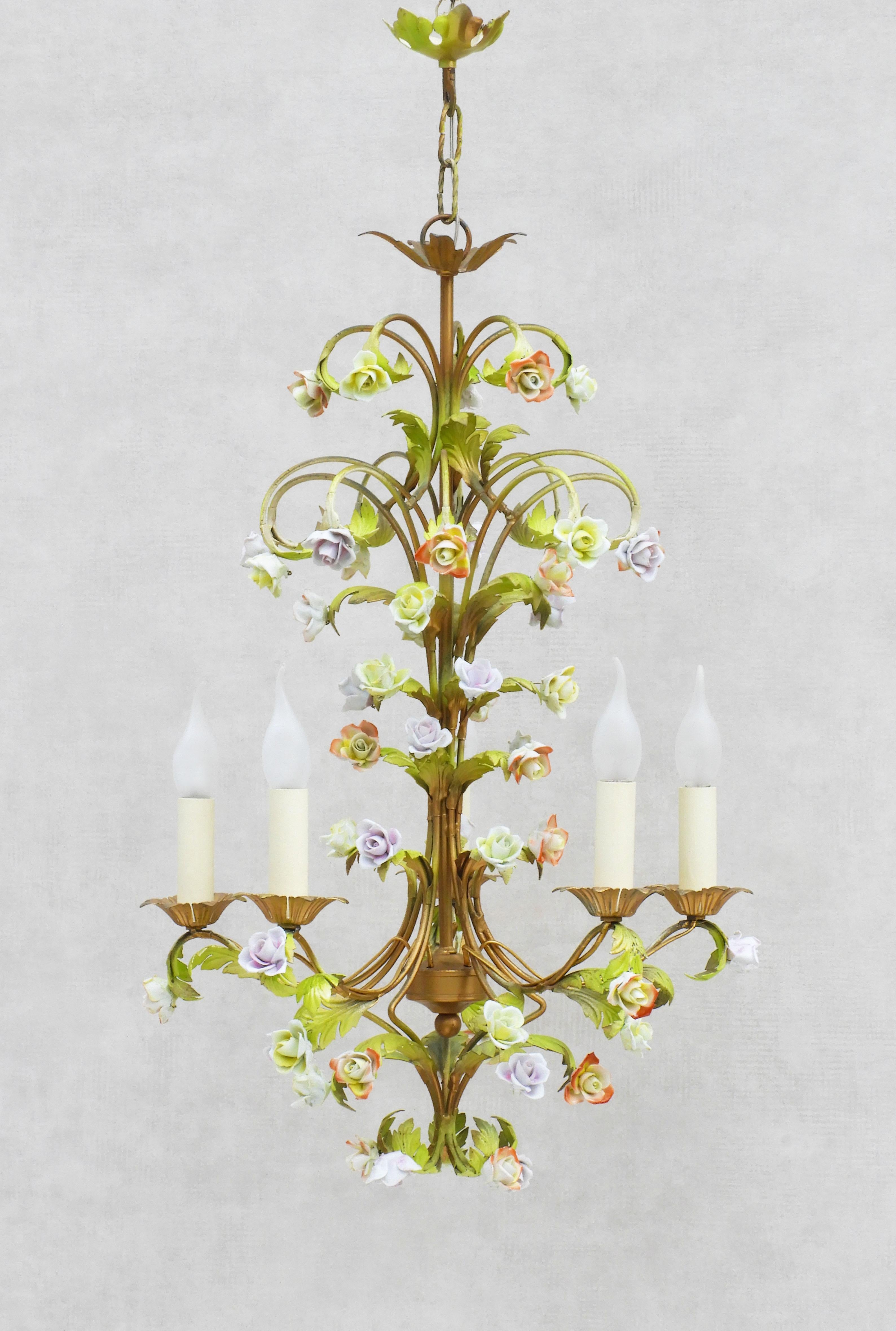 Hand-Crafted Midcentury Toleware Chandelier with Porcelaine Rose Pampilles circa 1950s France