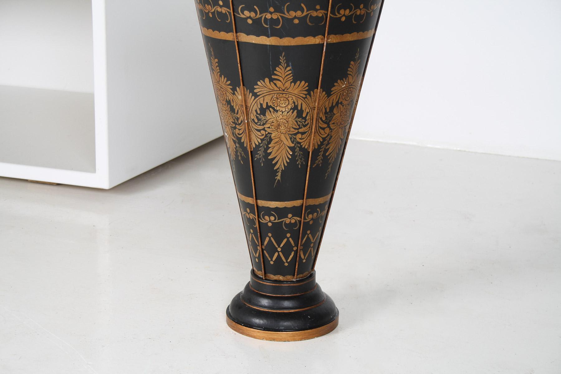 Paragüero de Palo de Toleware de Mediados de Siglo Pintado a Mano en Oro sobre Negro en Bueno estado para la venta en Llanbrynmair, GB