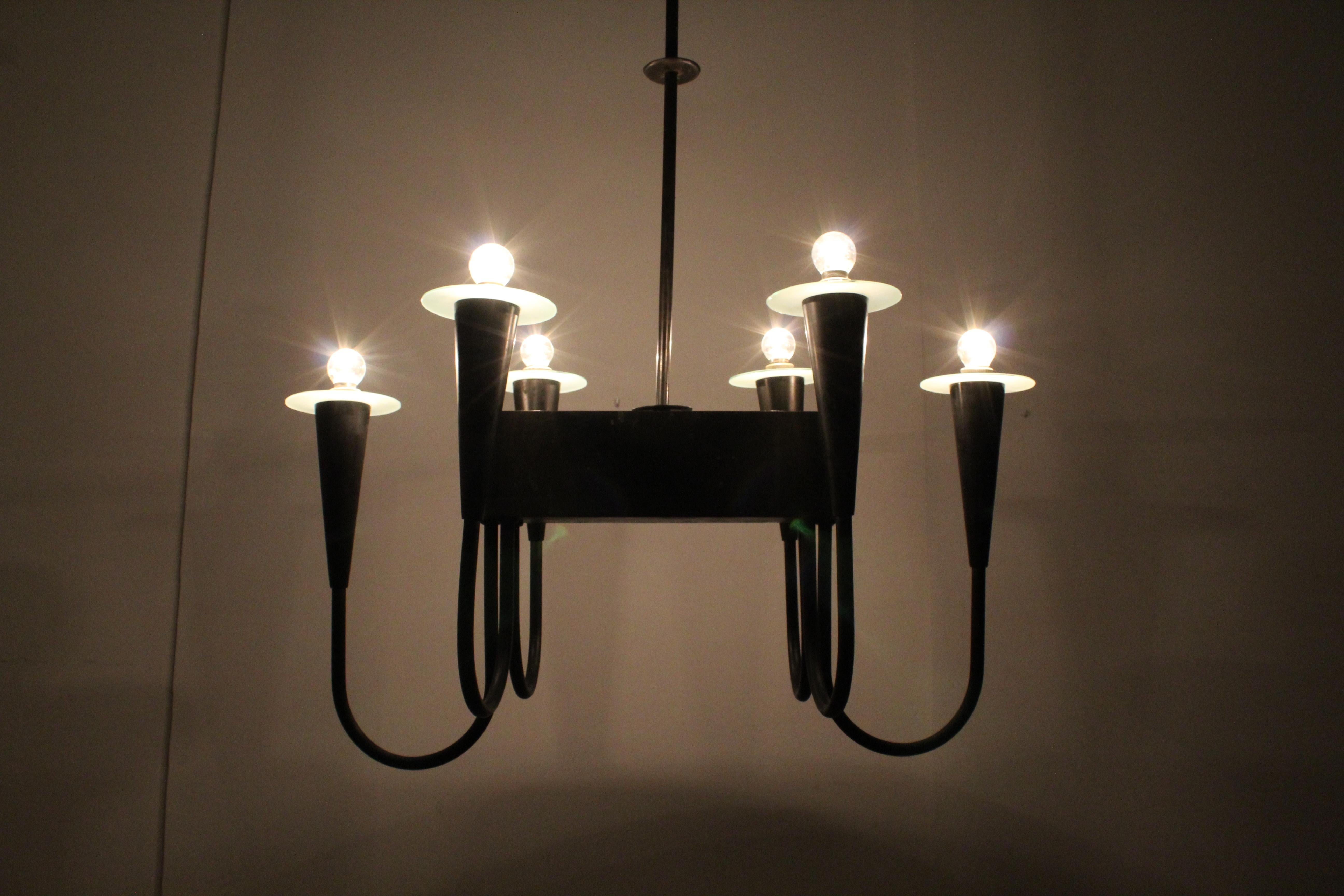 Midcentury Tomaso Buzzi Lacquered Brass Large Chandelier, 1940s, Italy 11