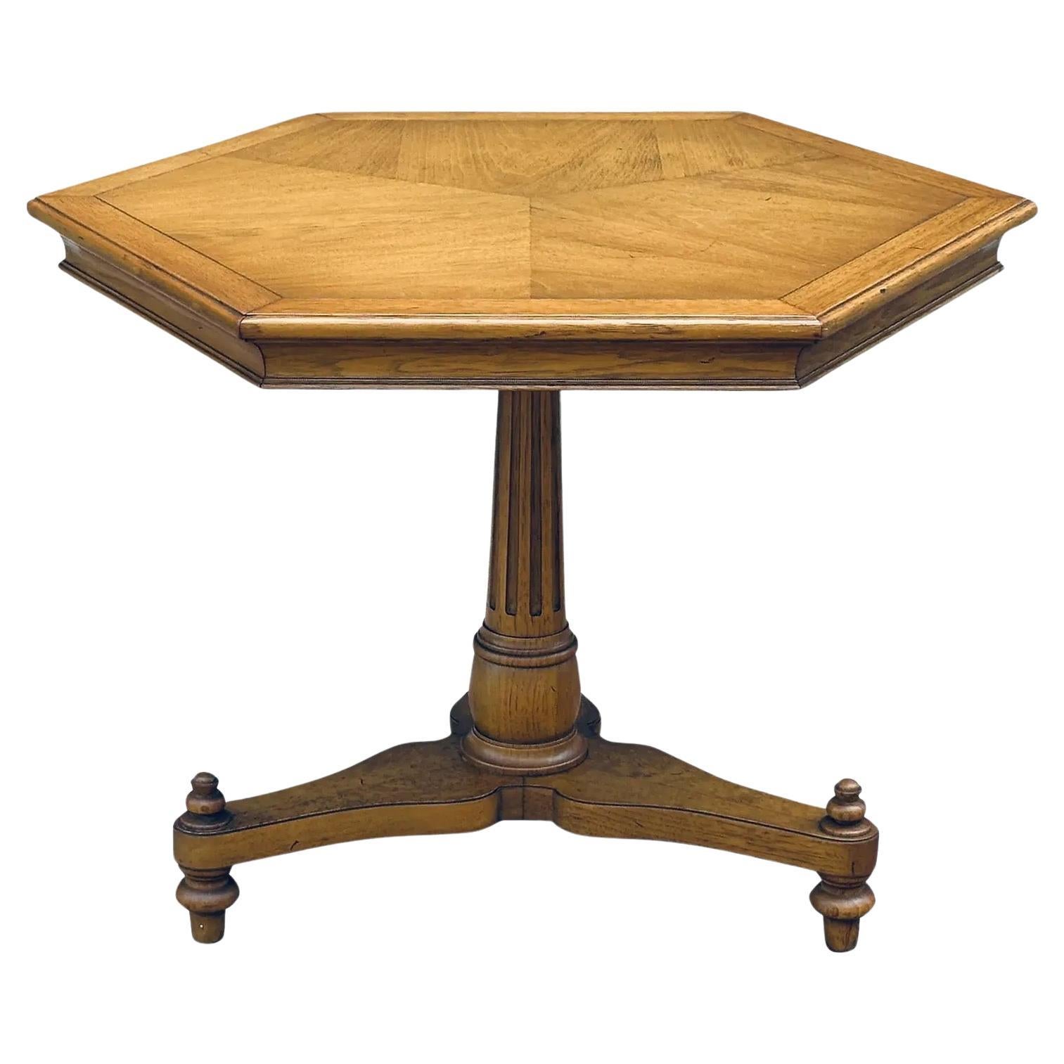 Sechseckiger Tomlinson Pavane-Beistelltisch mit Sockel, Mid-Century