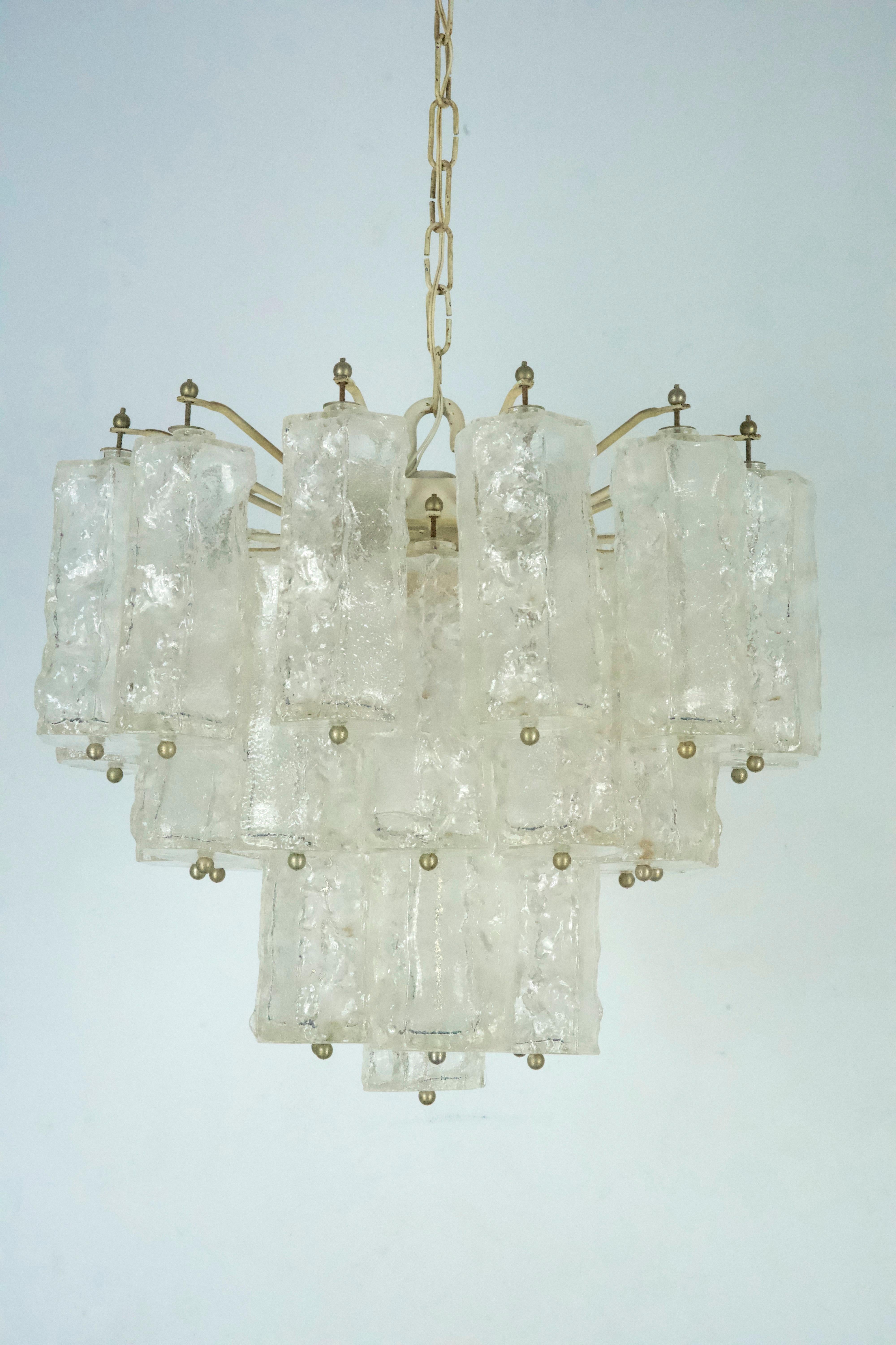 Mid-Century Toni Zuccheri for Venini, corteccia murano glass chandelier. 1960s For Sale 6