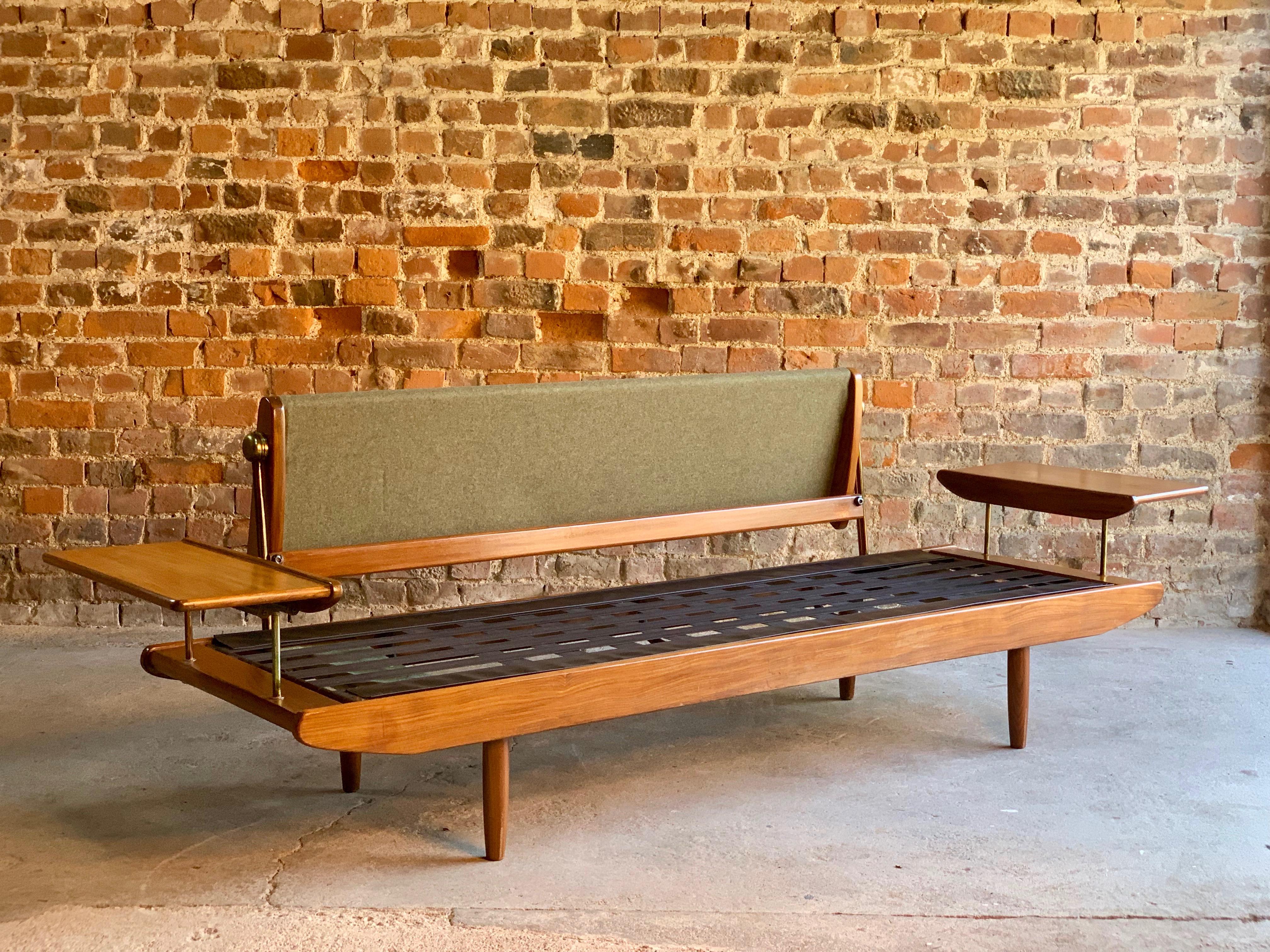 Midcentury Toothill 'Wentworth' Afromosia Teak Sofa Daybed, circa 1960 4