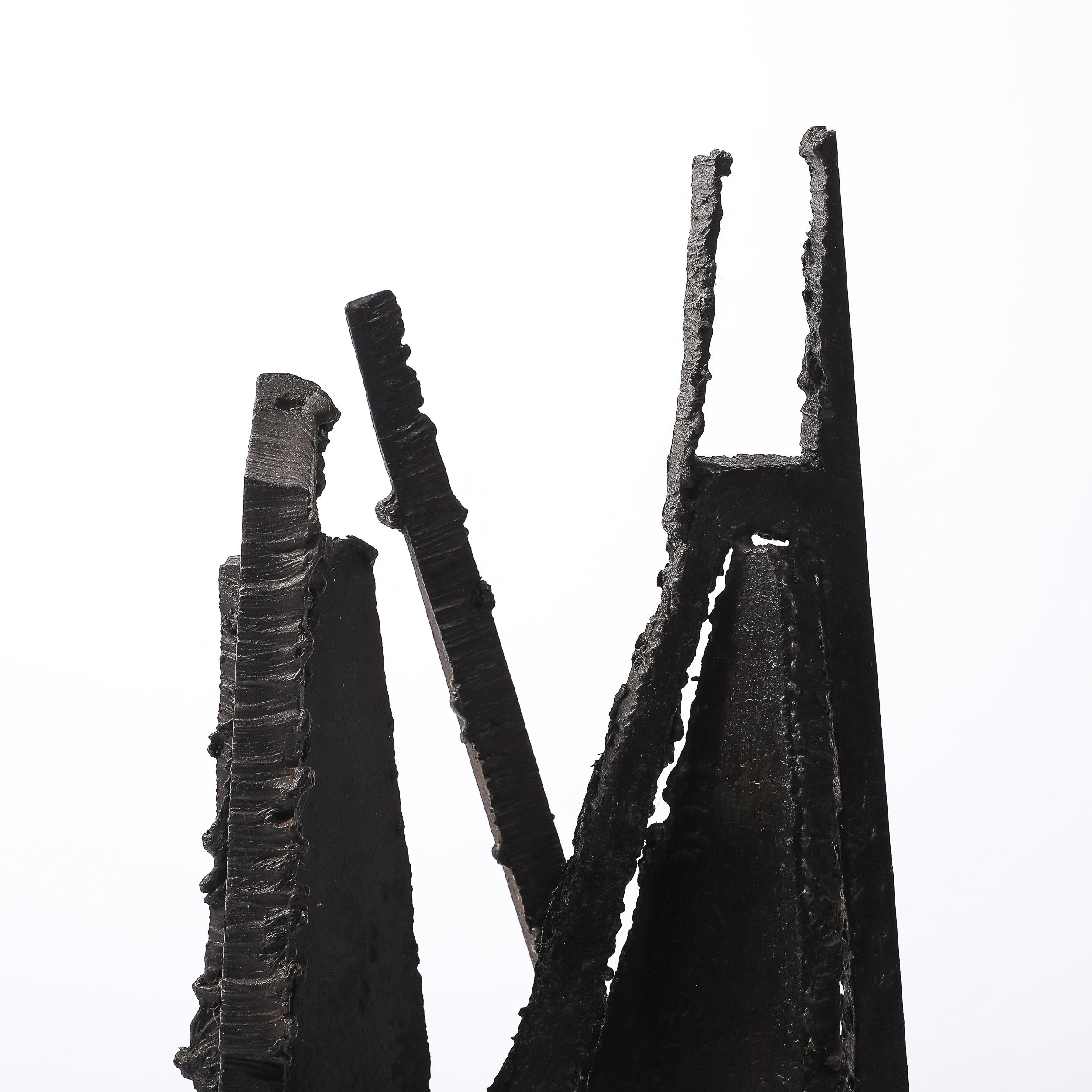 Mid-Century Torch Cut Steel Brutalist Sculpture on Walnut signée John Balossi en vente 3