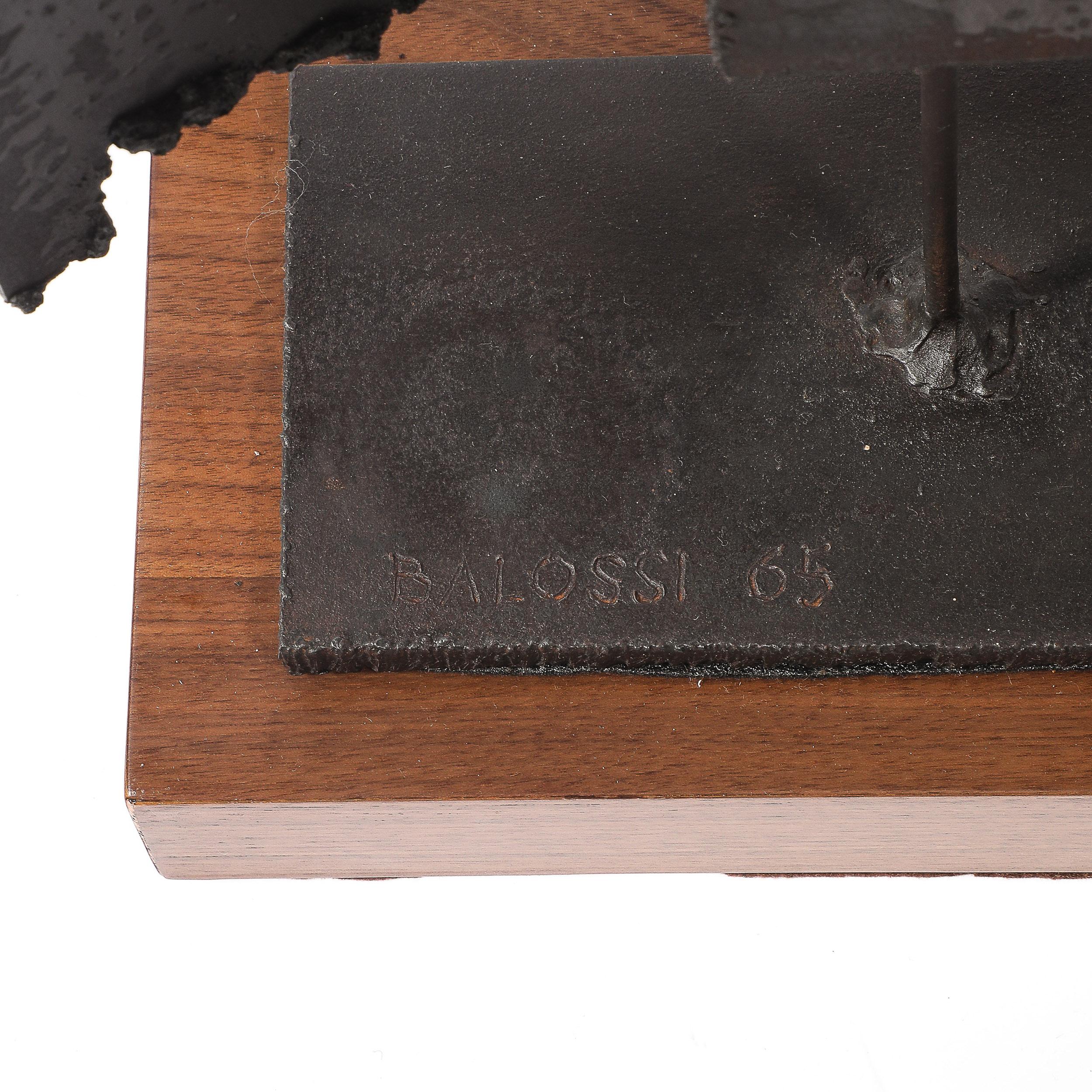 Mid-Century Modern Mid-Century Torch Cut Steel Brutalist Sculpture on Walnut Signed John Balossi en vente