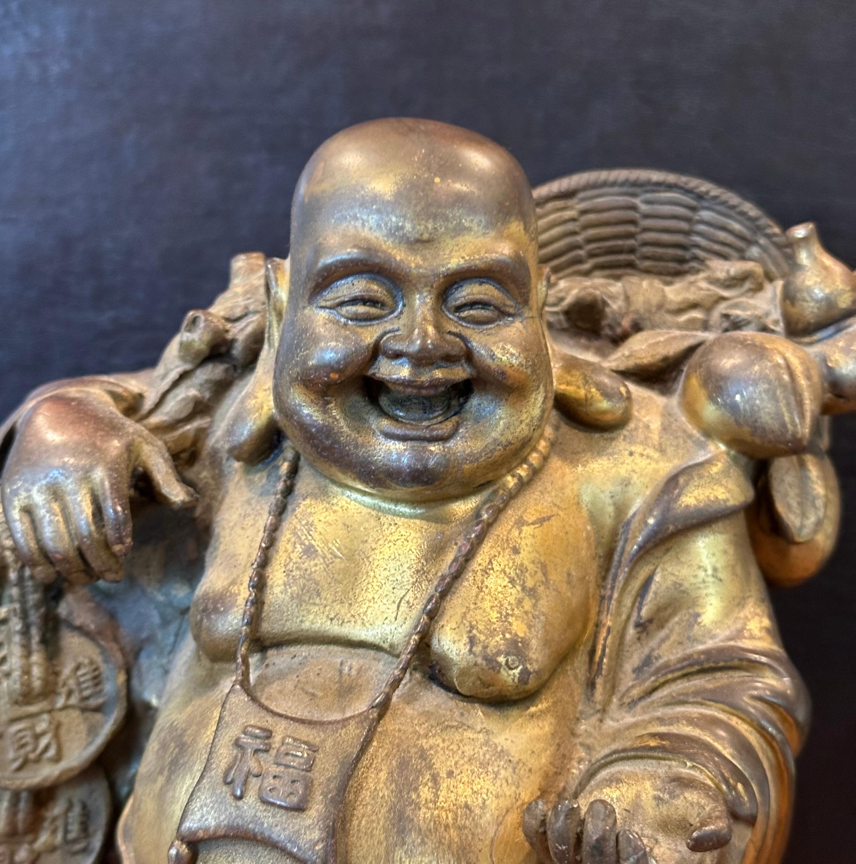 Scultura tradizionale in bronzo di metà secolo Hotei / 