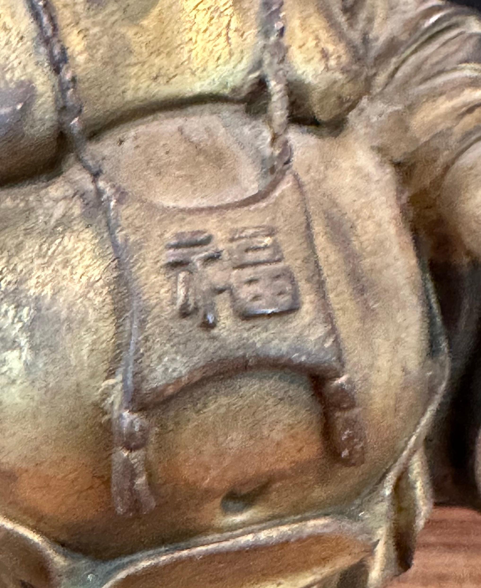 Scultura tradizionale in bronzo di metà secolo Hotei / 