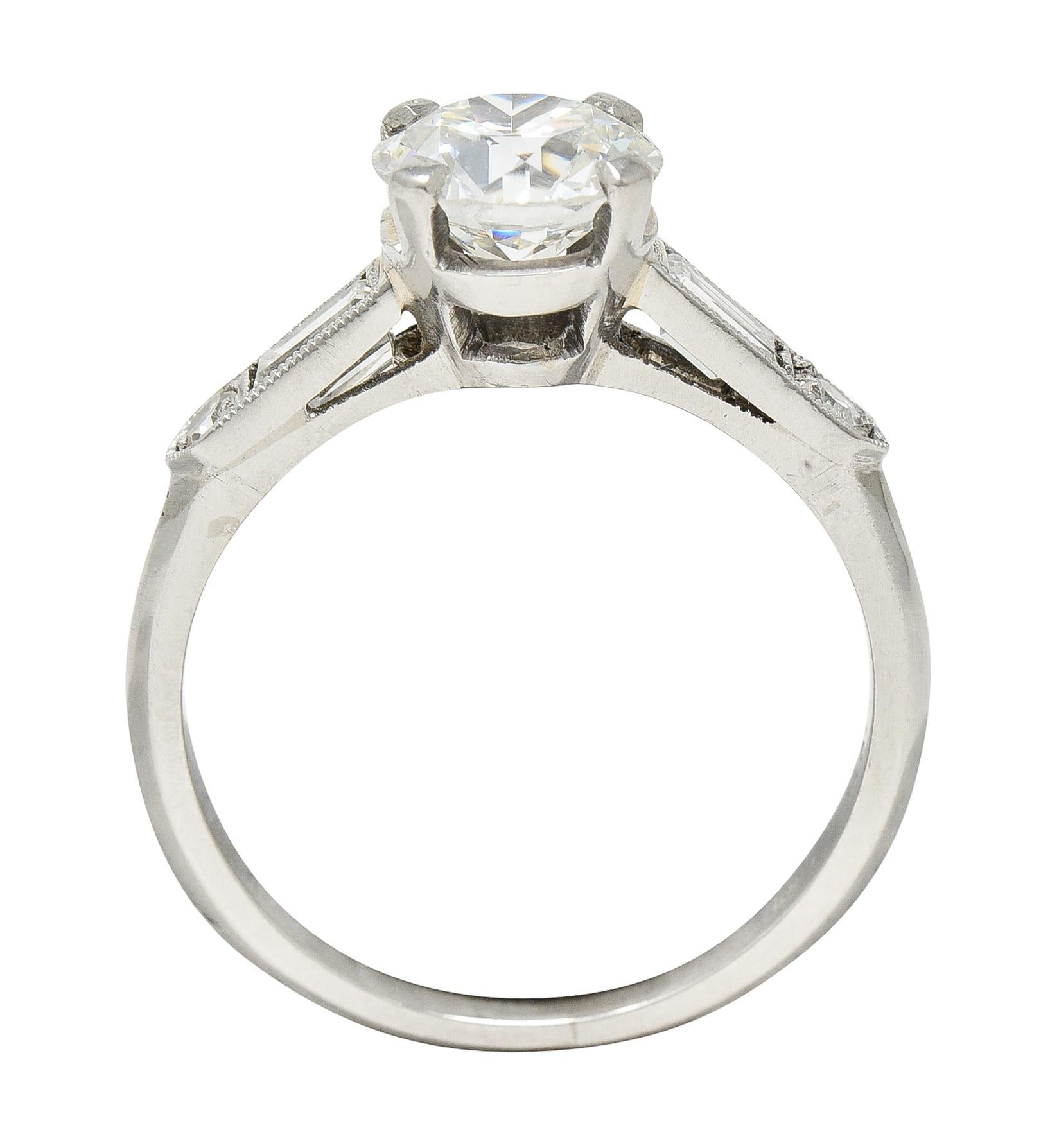 Bague de fiançailles en platine de 1,60 carats avec diamant de taille transitionnelle du milieu du siècle en vente 4