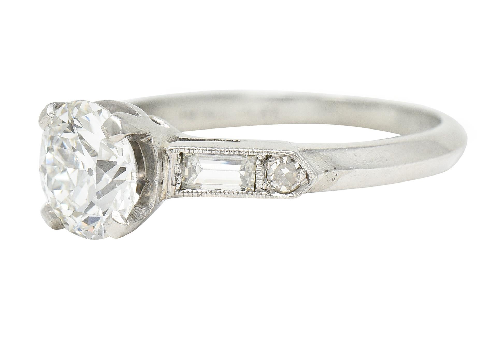 Bague de fiançailles en platine de 1,60 carats avec diamant de taille transitionnelle du milieu du siècle en vente 1