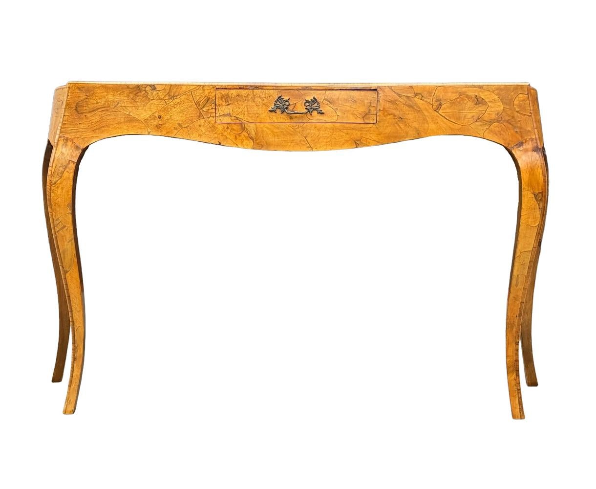 Table console ou bureau en loupe d'huître italienne de style transitionnel du milieu du siècle dernier Bon état - En vente à Philadelphia, PA
