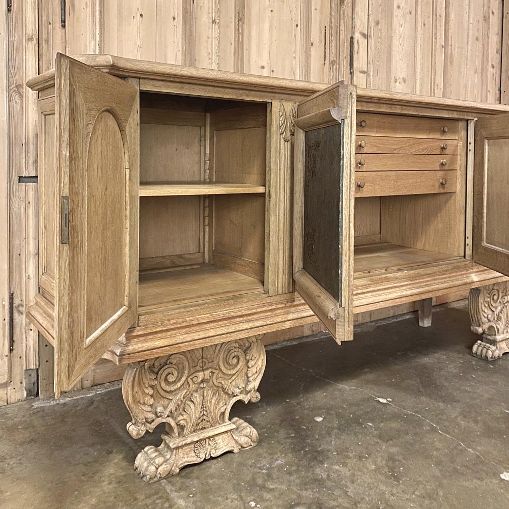 Mid-Century Transitional Raised Buffet For Sale 4