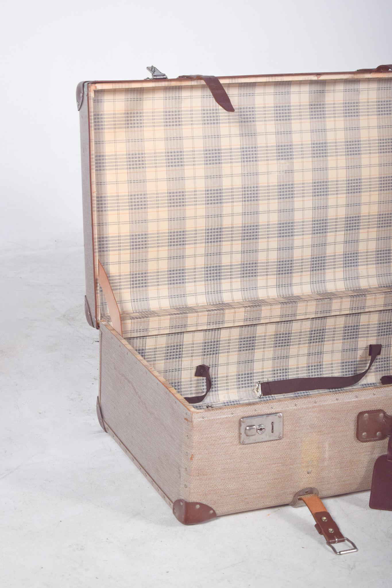 Sac de voyage en cuir du milieu du siècle en vente 3