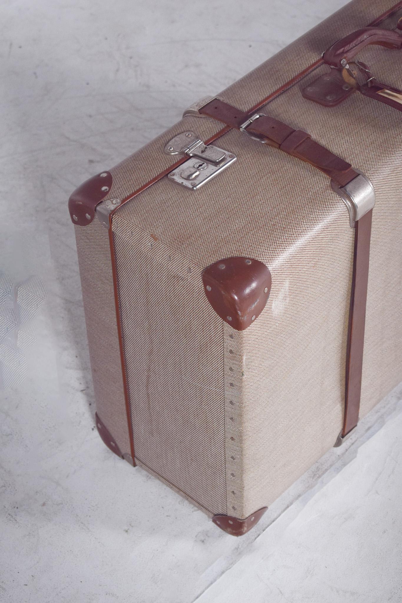 Sac de voyage en cuir du milieu du siècle Bon état - En vente à Lisboa, Lisboa