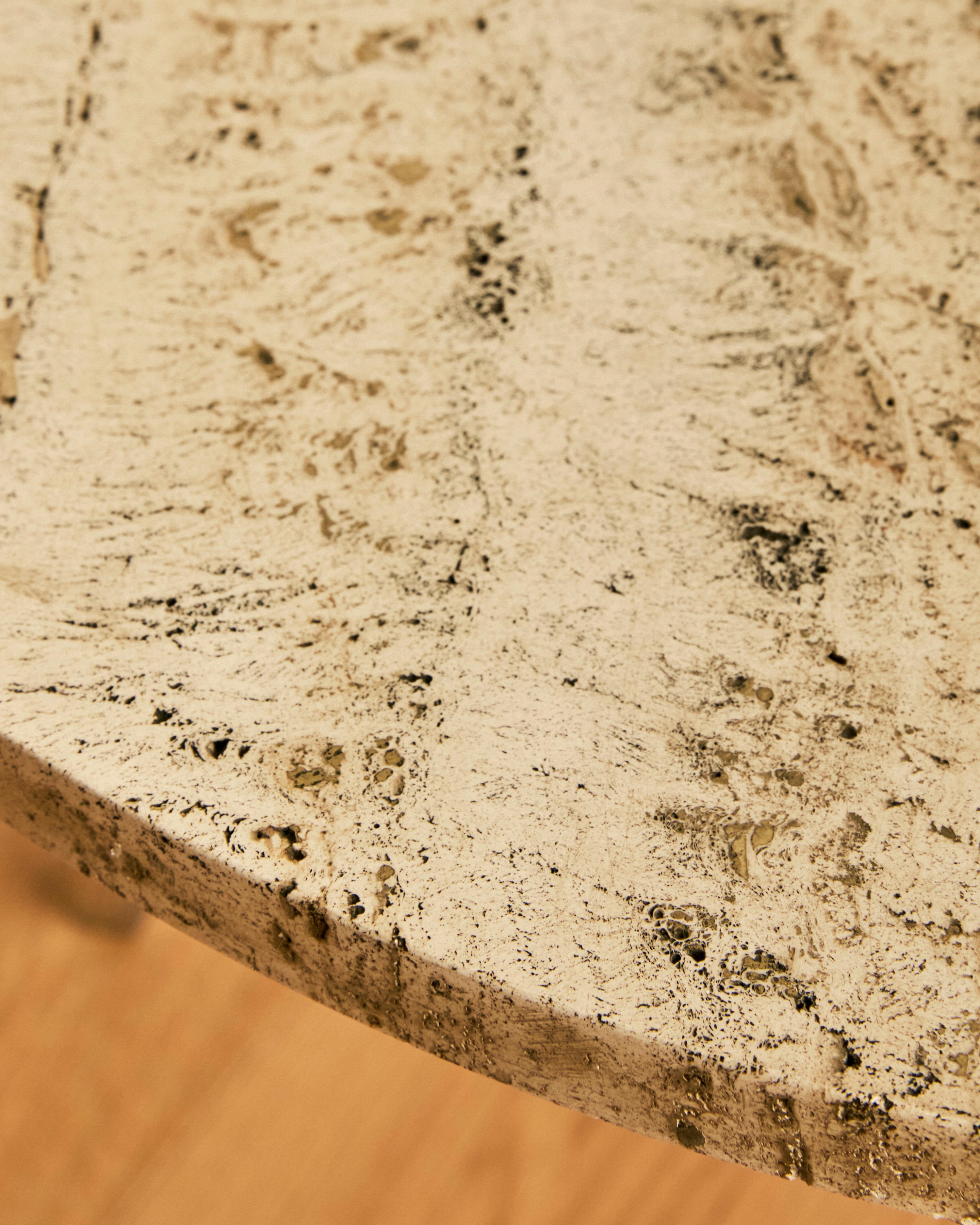 Mid Century Travertine and Chrome End Table (20. Jahrhundert) im Angebot