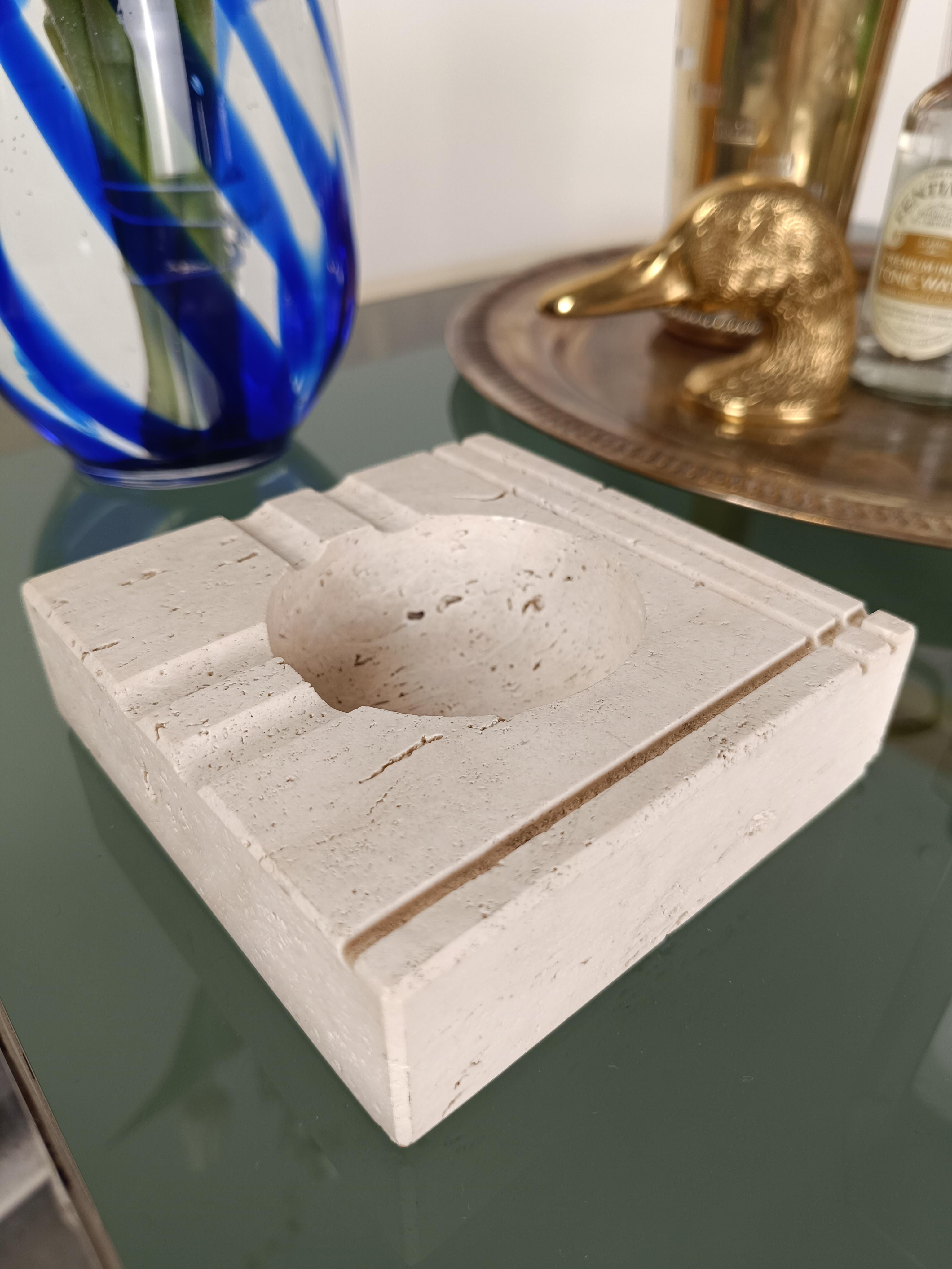 Midcentury Travertine Ashtray in the Style of Fratelli Mannelli, Italy, 1970s In Good Condition For Sale In Roma, IT