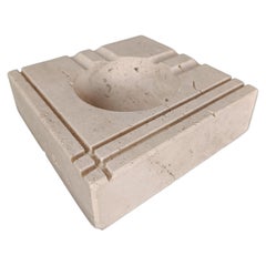 Cenicero de travertino de mediados de siglo al estilo de Fratelli Mannelli, Italia Años 70