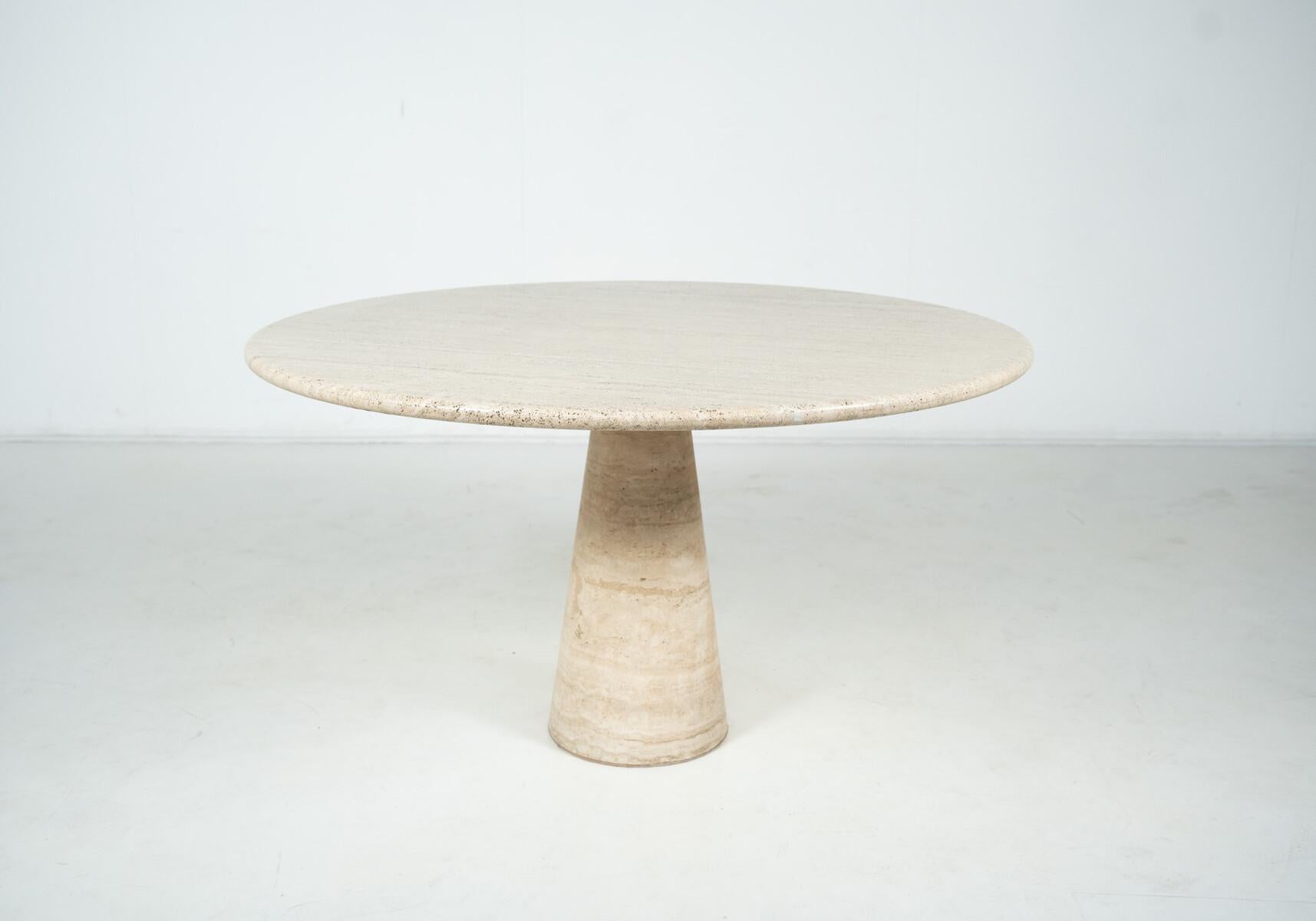 Table de salle à manger en travertin du milieu du siècle dans le style d'Angelo Mangiarotti, Italie, années 1970 en vente 2