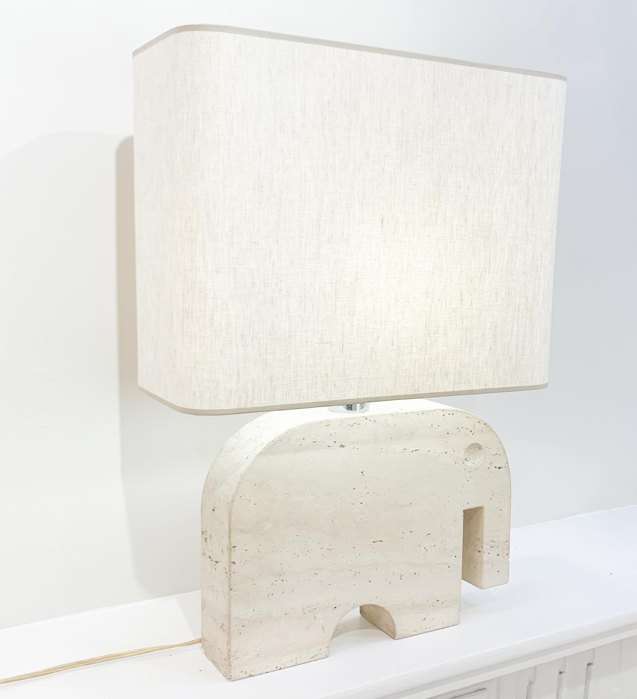 Mid-Century Travertine Elephant Table Lampe by Fratelli Mannelli for Signa For Sale 2