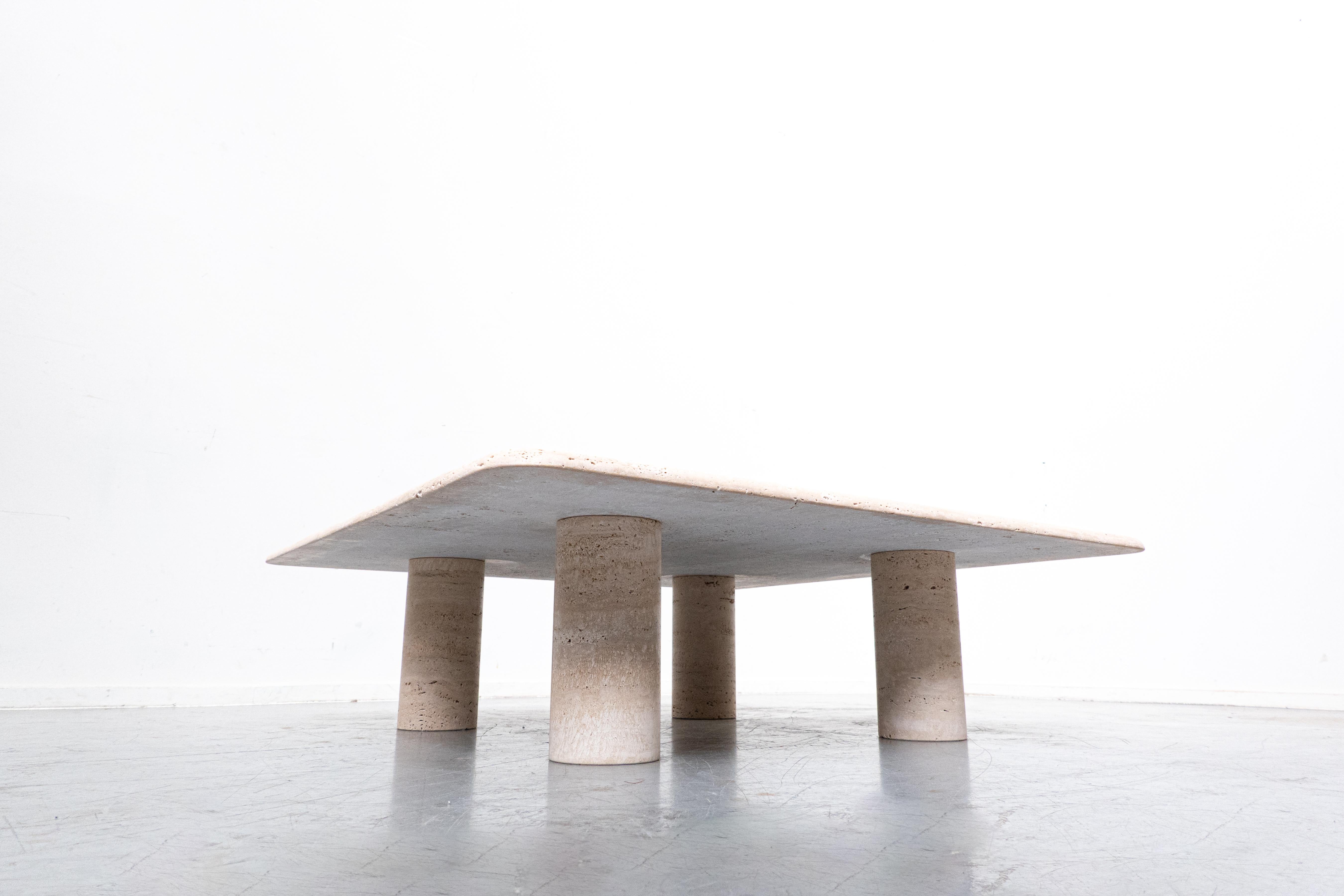 Mid-Century Travertine Square Coffee Table by Angelo Mangiarotti, Italy, 1970s In Good Condition In Brussels, BE