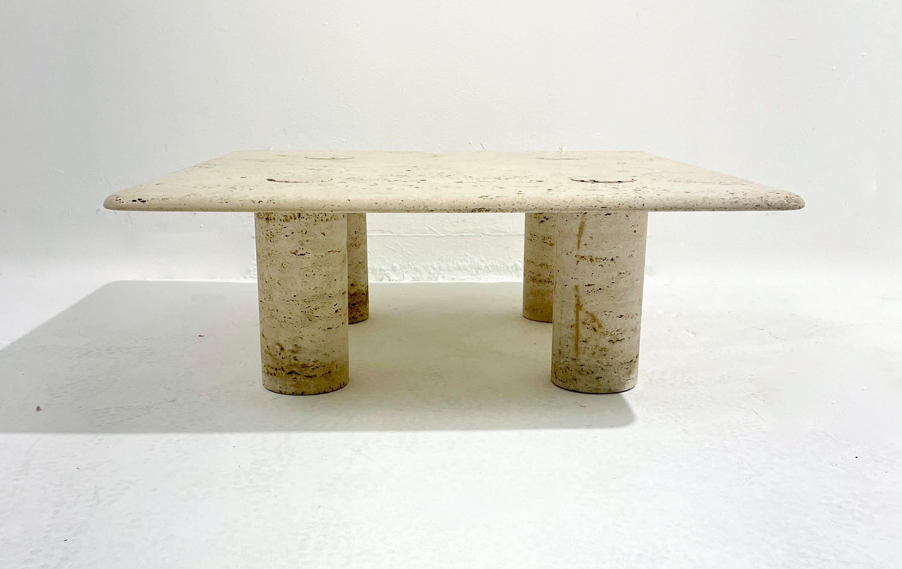 Mid-Century Travertine Square Coffee Table by Angelo Mangiarotti, Italy, 1970s In Good Condition For Sale In Brussels, BE