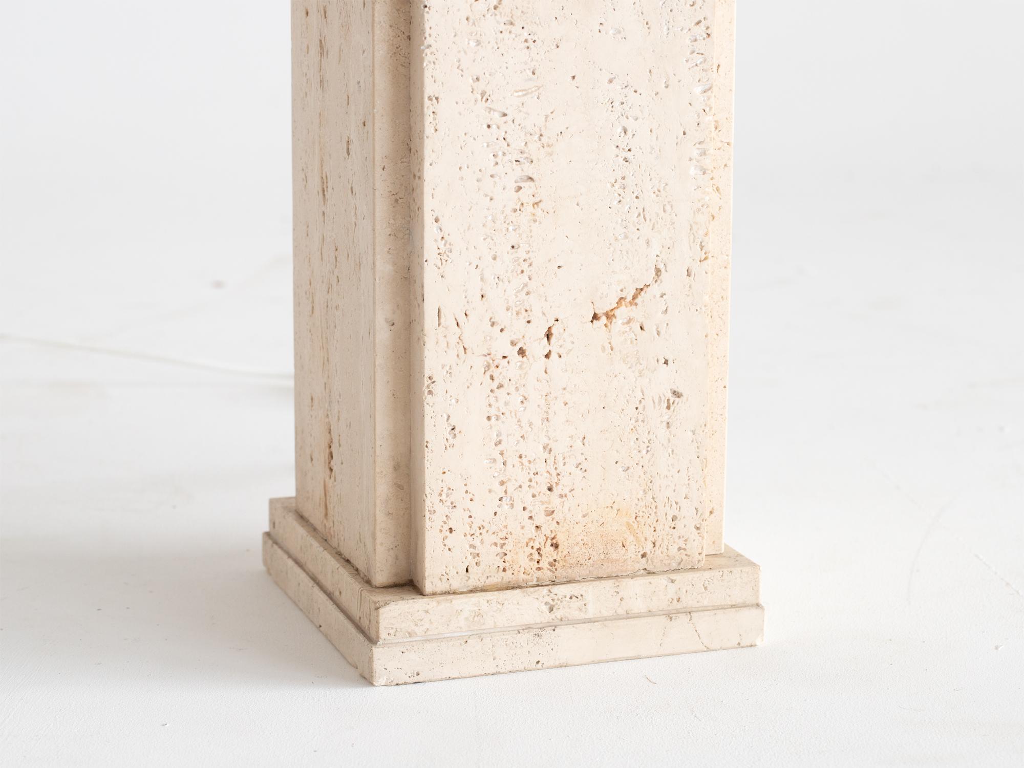 Mid Century Travertine Table Lamp In Good Condition For Sale In Wembley, GB
