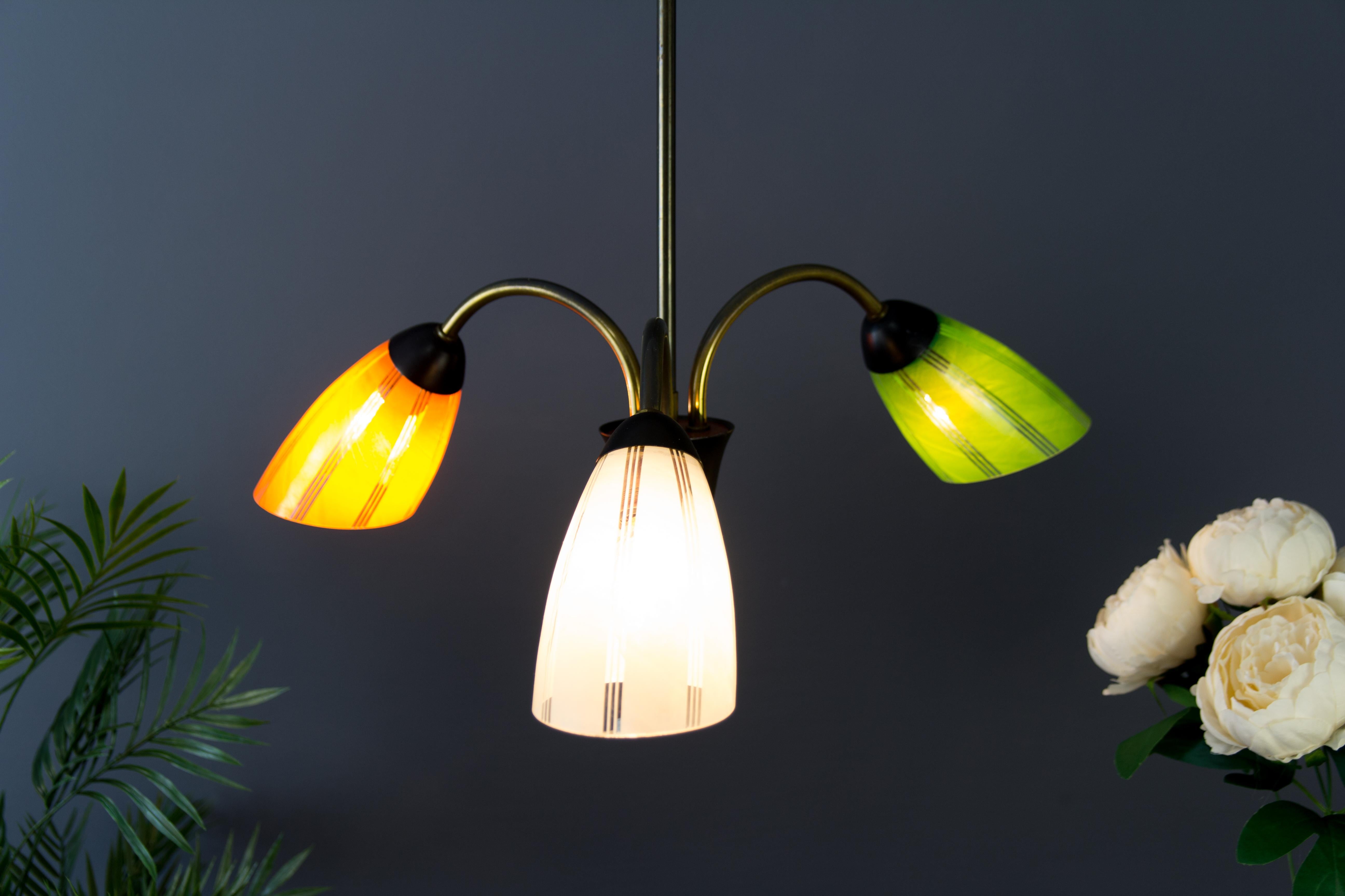 Mid-Century Modern Brass and Green, Orange and White Glass Chandelier, 1950s For Sale 11