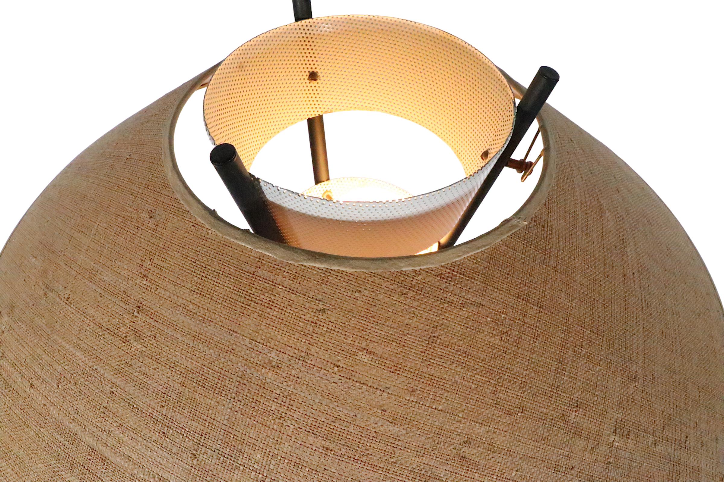 Midcentury Tri Pod Table Lamp by Gerald Thurston for Lightolier C 1950s For Sale 5