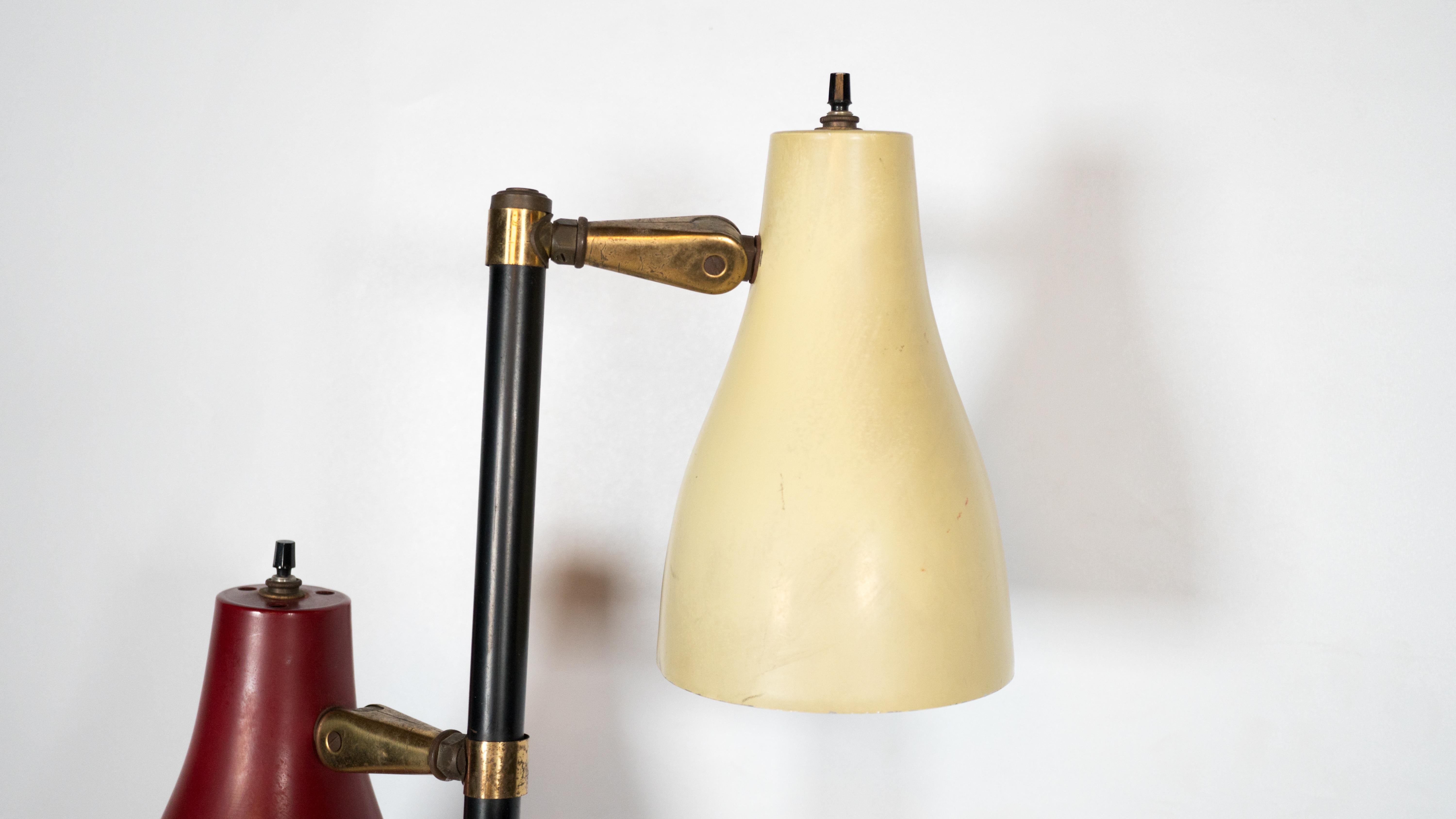 Mid-Century Tri Shade Floor Lamp by Gerald Thurston In Good Condition For Sale In Boston, MA