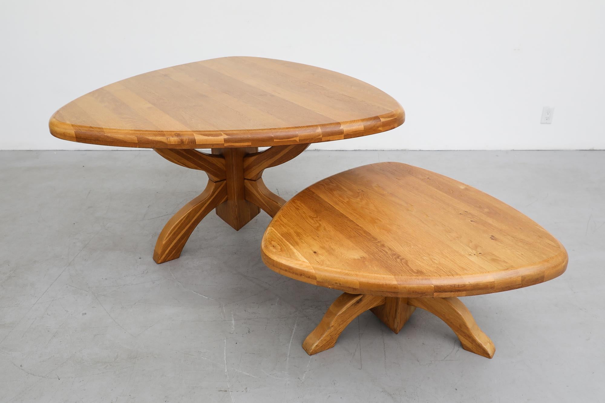 Dutch Mid-Century Triangular Golden Oak Dining or Center Table with Thick Rounded Top For Sale