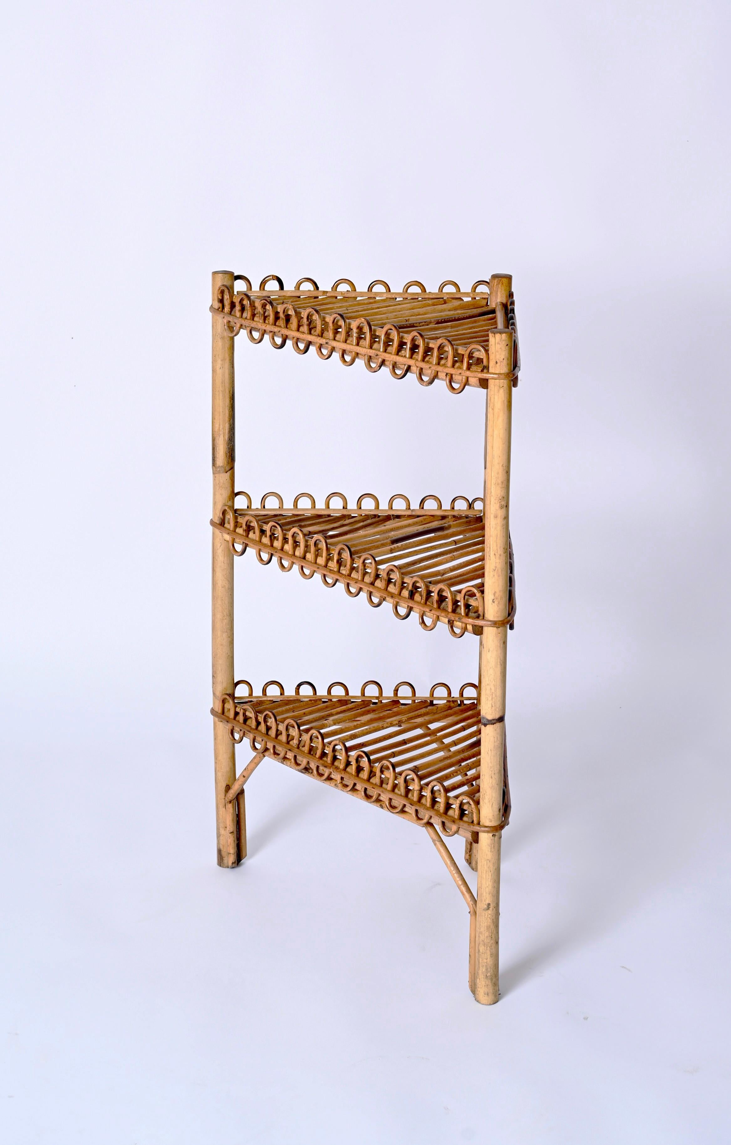 Mid-Century Modern Mid-Century Triangular Bamboo and Rattan Italian Corner Bookcase, 1970s For Sale