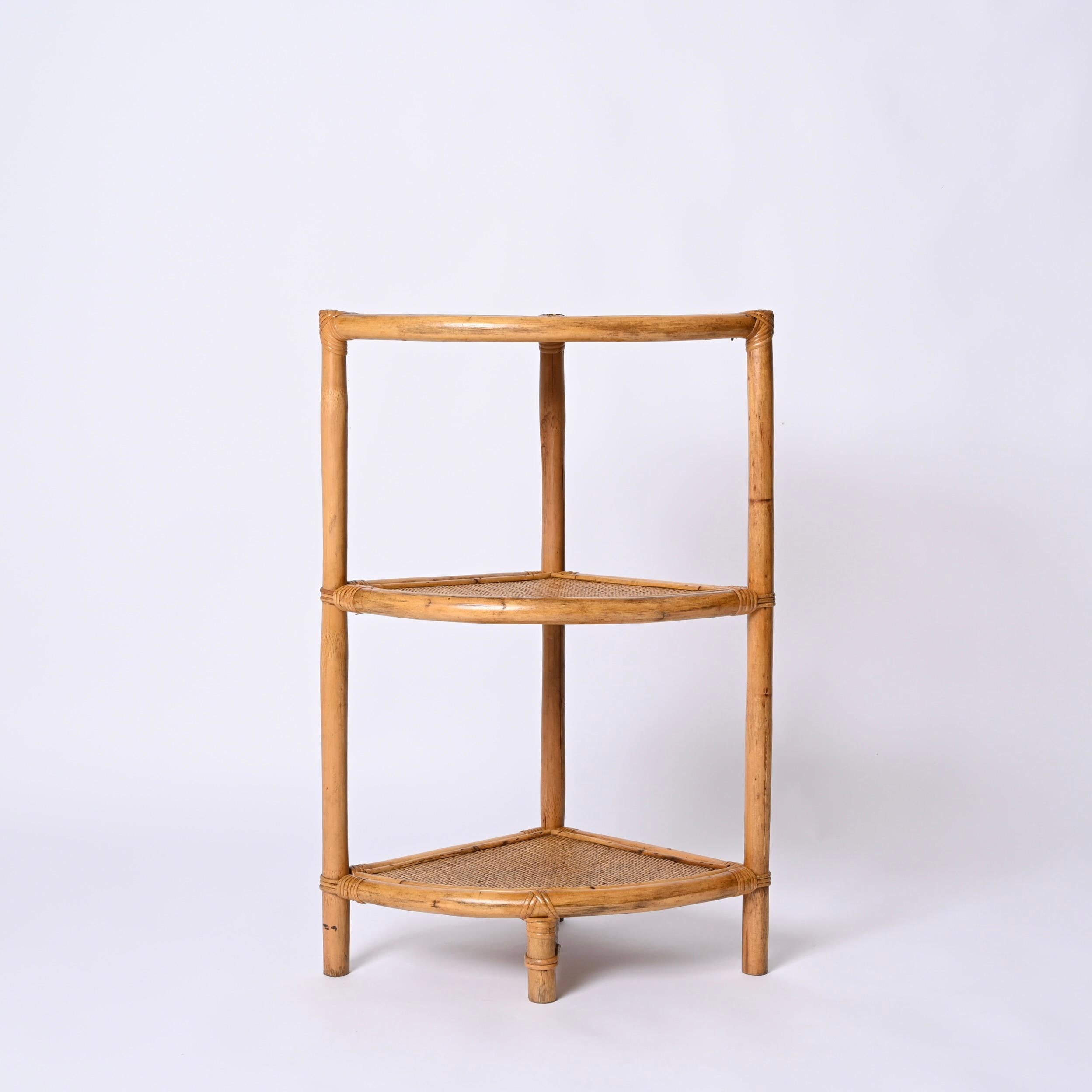 20th Century Mid-Century Triangular Bamboo and Rattan Italian Corner Bookcase, 1970s For Sale