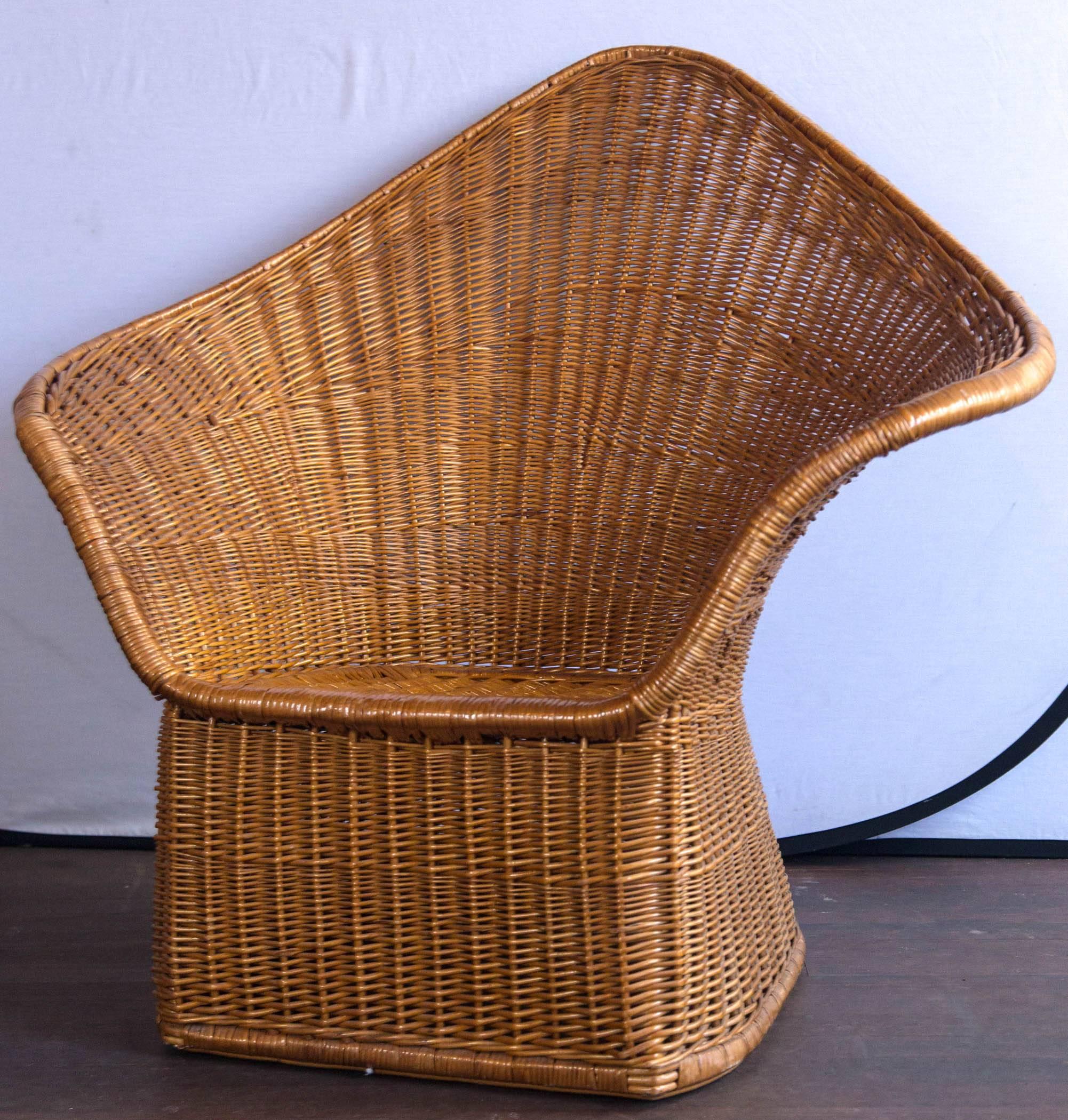 Midcentury Triangular Wicker/Rattan Armchair and Ottoman In Excellent Condition In Stamford, CT