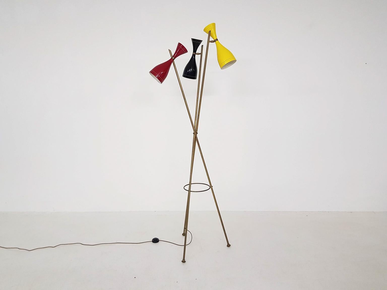 italien Lampadaire « Triennale » du milieu du siècle dernier de style Arredoluce Diabolo, Italie, années 1960 en vente