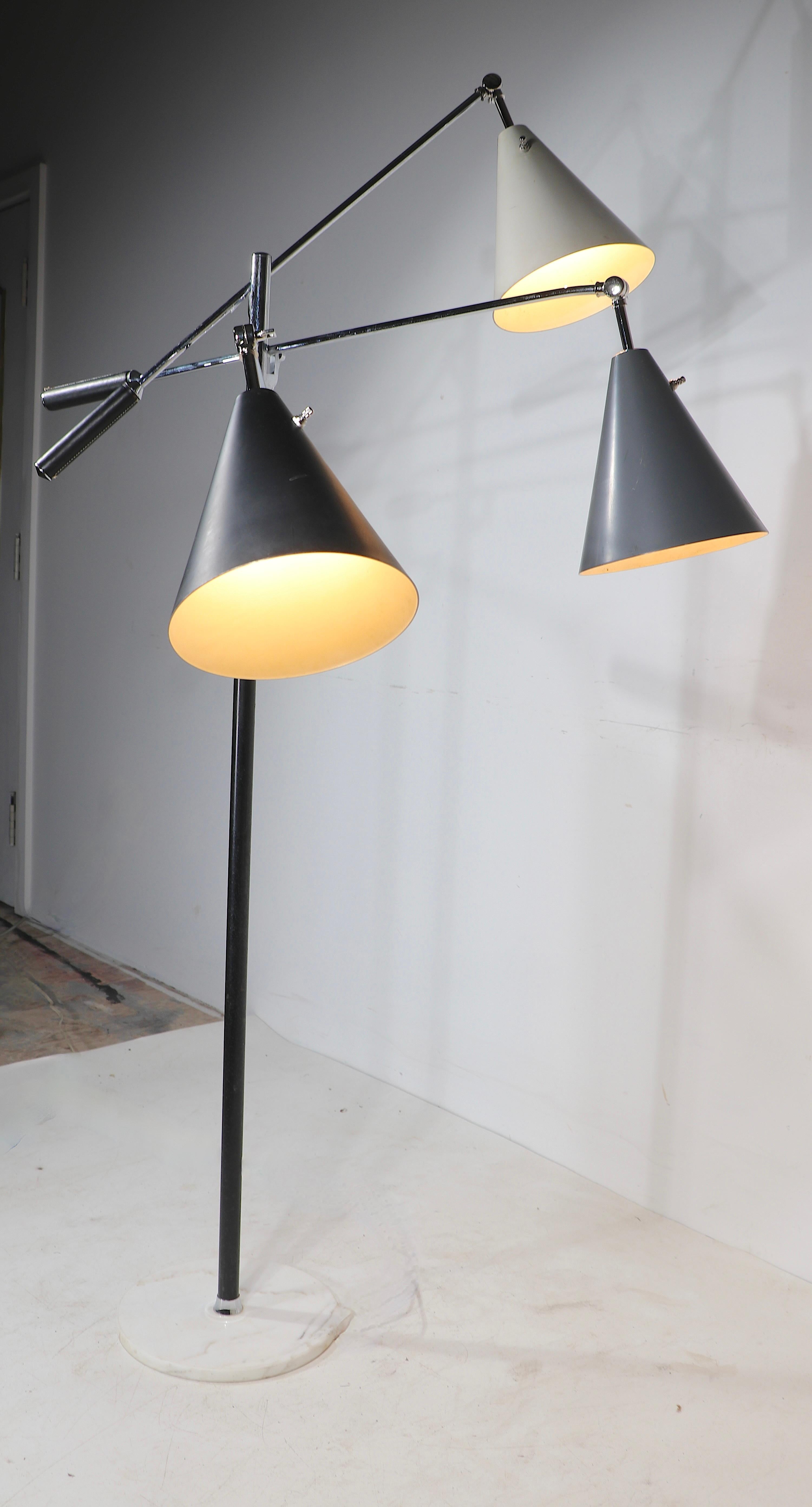 20th Century Mid Century Triennale Floor Lamp Made in Italy  att. Leila for Arredoluce 1950’s For Sale