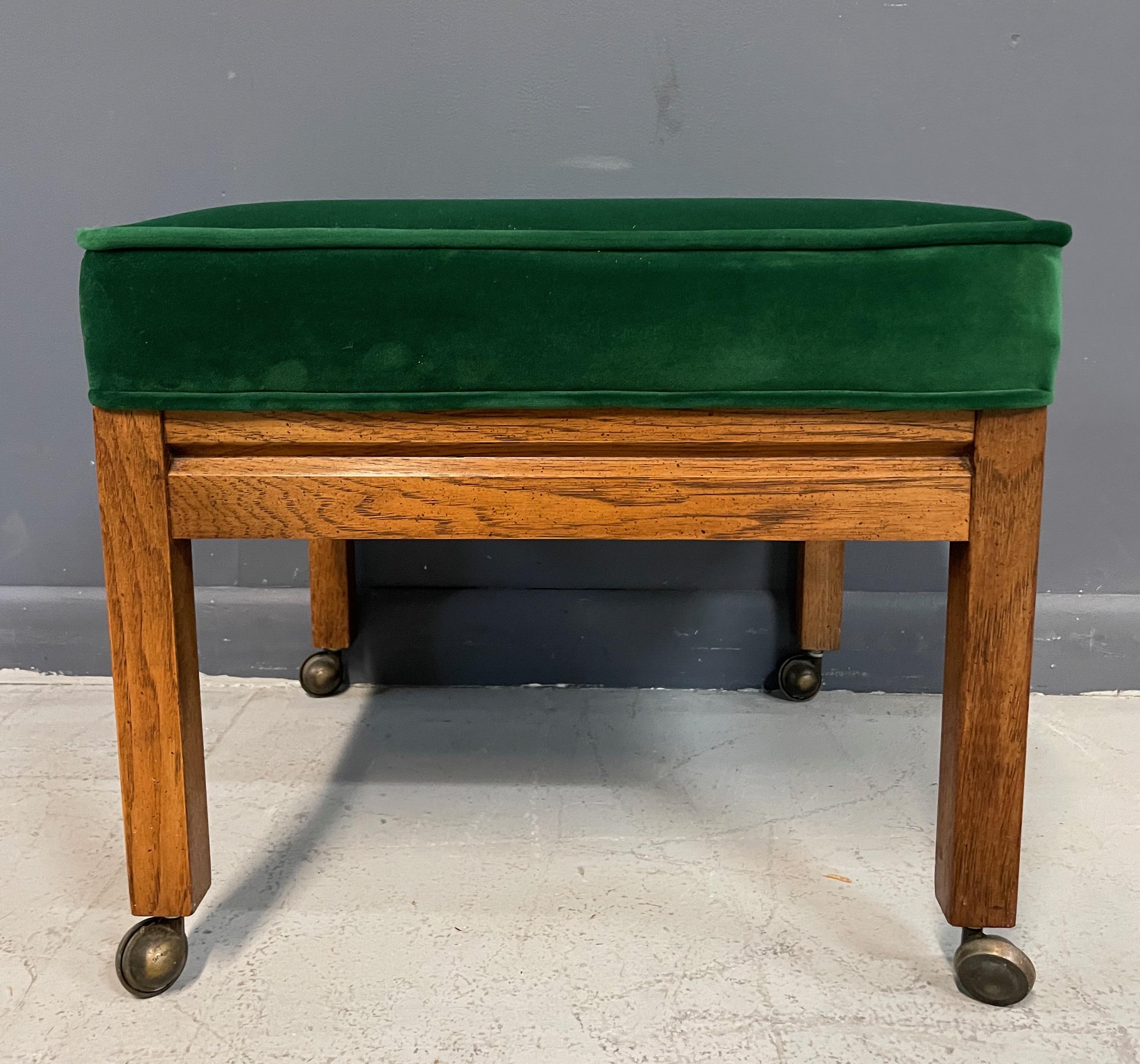 20th Century Trio of Square Upholstered Stools in Emerald Velvet and Pecan Probber Style For Sale