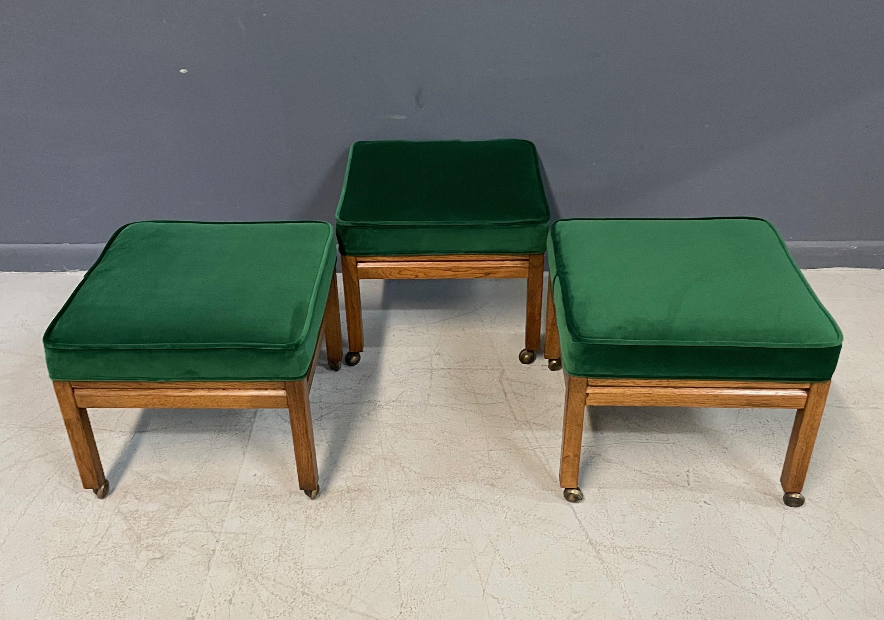 Trio of Square Upholstered Stools in Emerald Velvet and Pecan Probber Style For Sale 2