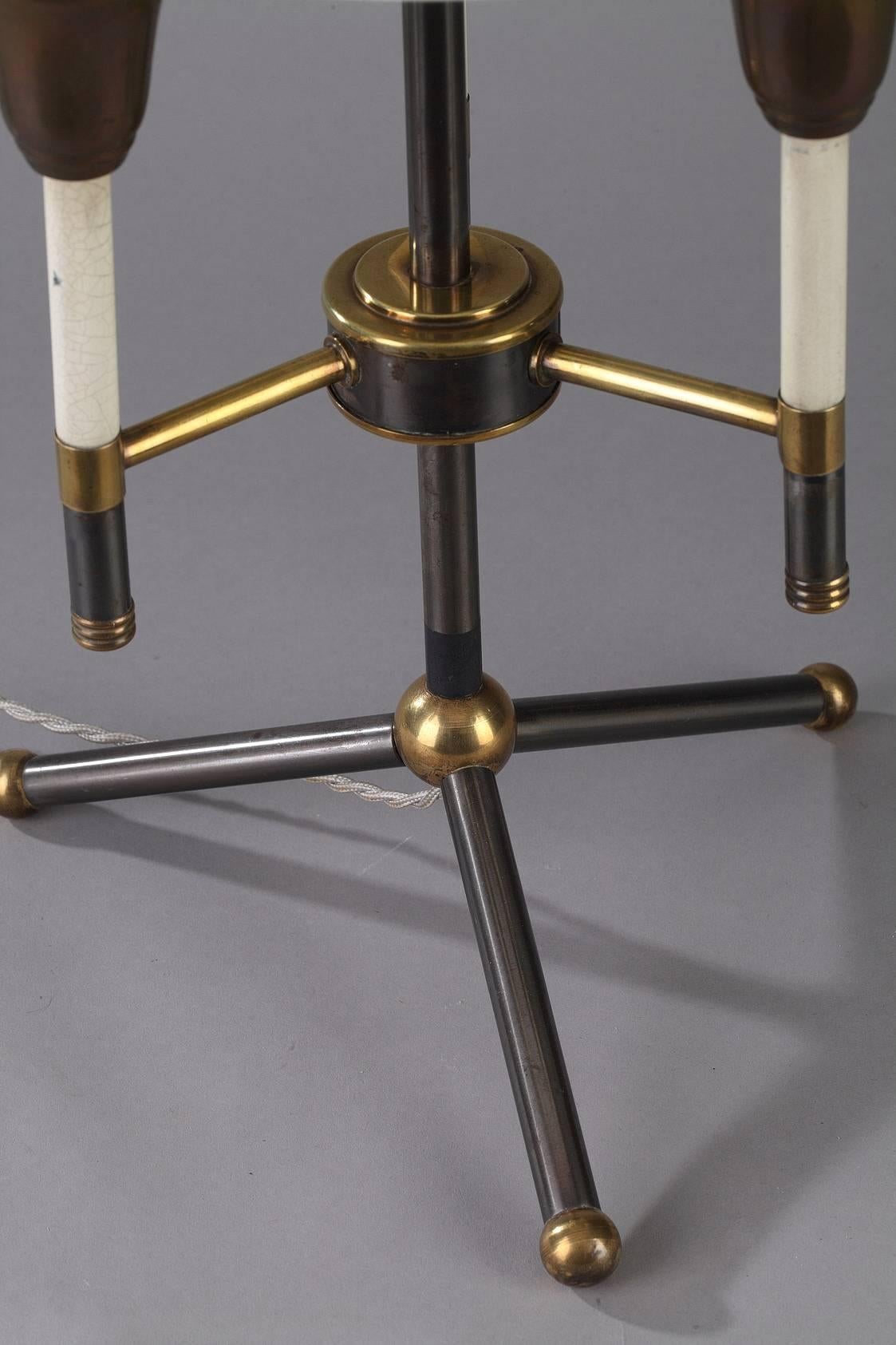 Gilt Mid-Century Tripod Black and Gilded Metal Table Lamp