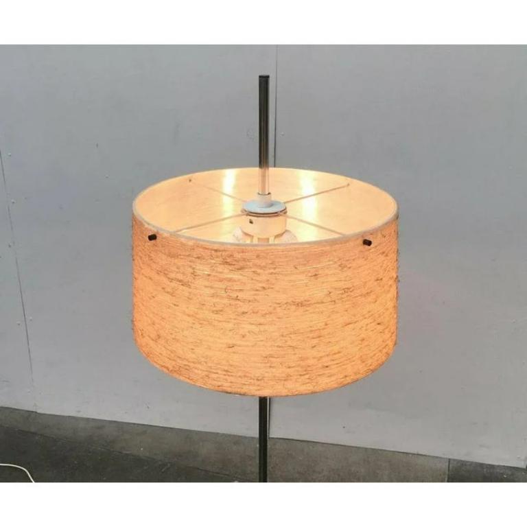 Lampada da terra a treppiede di metà secolo di Kaiser Leuchten, anni '60 in vendita 5
