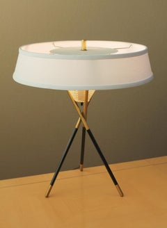Mid Century Tripod Lamp! After Gerald Thurston Lightolier Designer Atomic Decor
