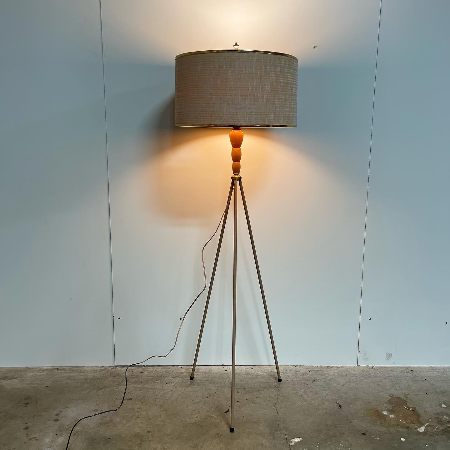 Mid Century Tripod Lamp For Sale 5