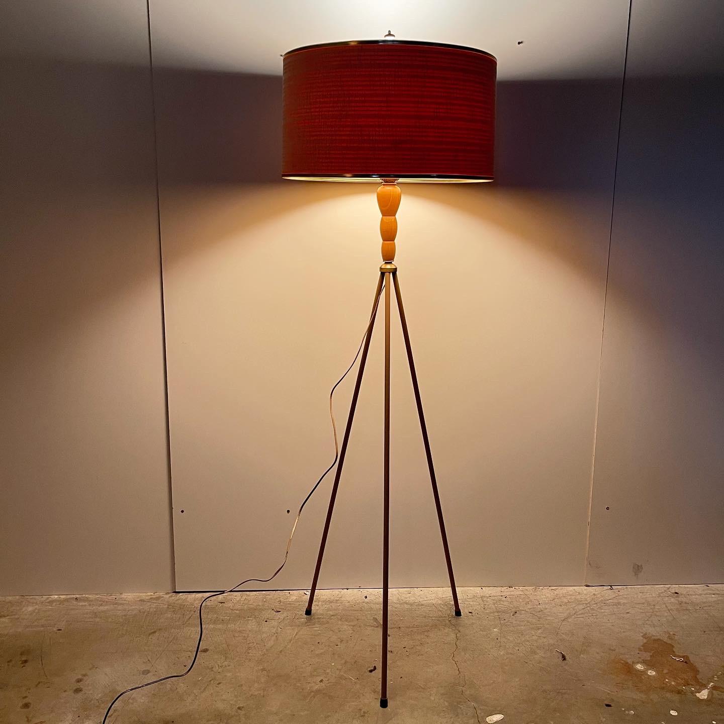Mid-Century Modern Mid Century Tripod Lamp For Sale