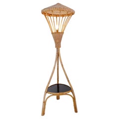 Dreibeinige Rattan-Stehlampe aus der Mitte des Jahrhunderts - 1950er Jahre