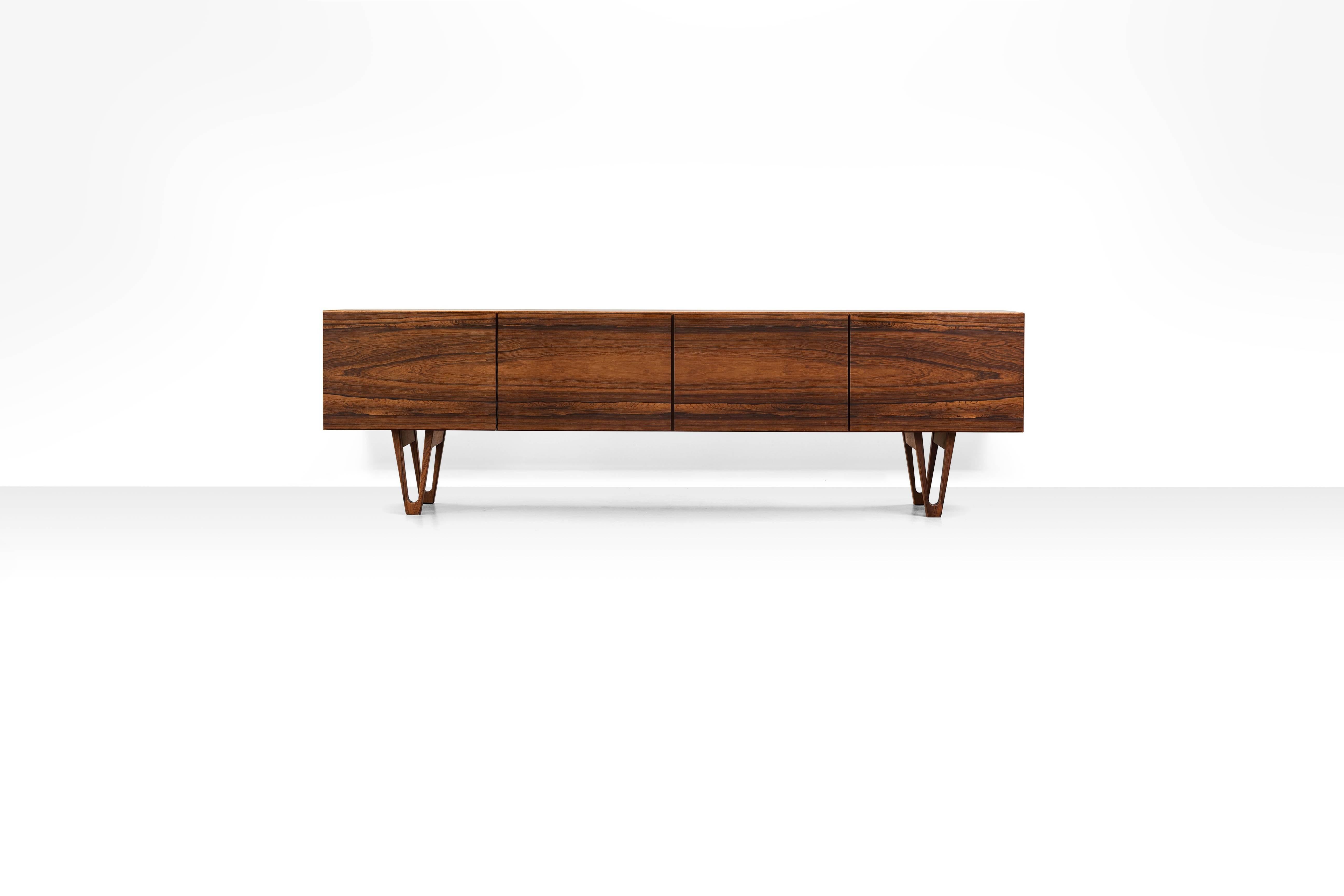 Mid-Century 'Trol' Sideboard in Rosewood by Ib Kofod-Larsen for Säffle Möbelfabrik, Sweden 1958

This very sought after model with it’s V-shaped legs is a truly timeless piece and looks remarkably modern for it's age. Produced in Sweden by the