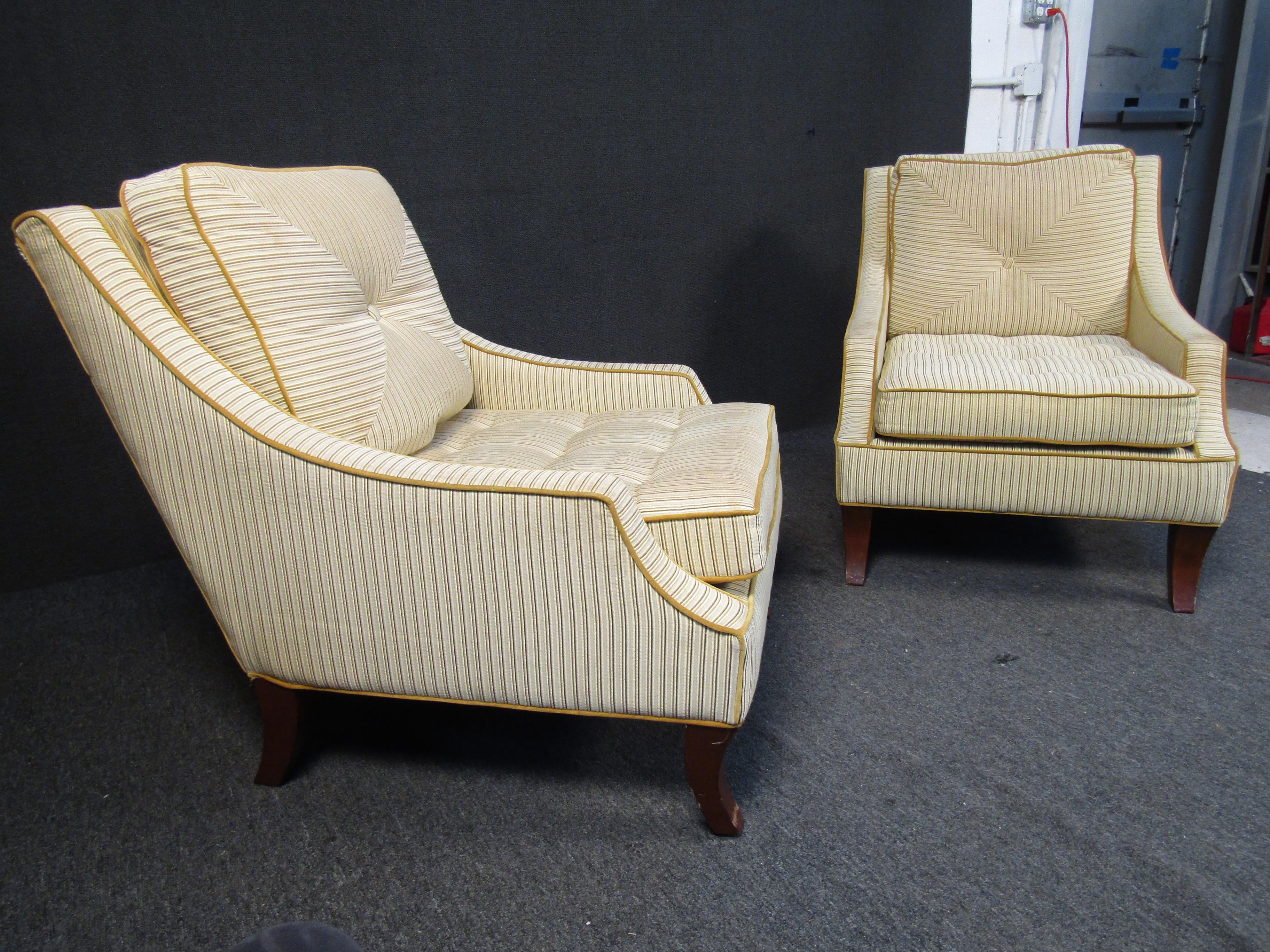 Mid-Century Tufted Lounge Chairs In Good Condition For Sale In Brooklyn, NY